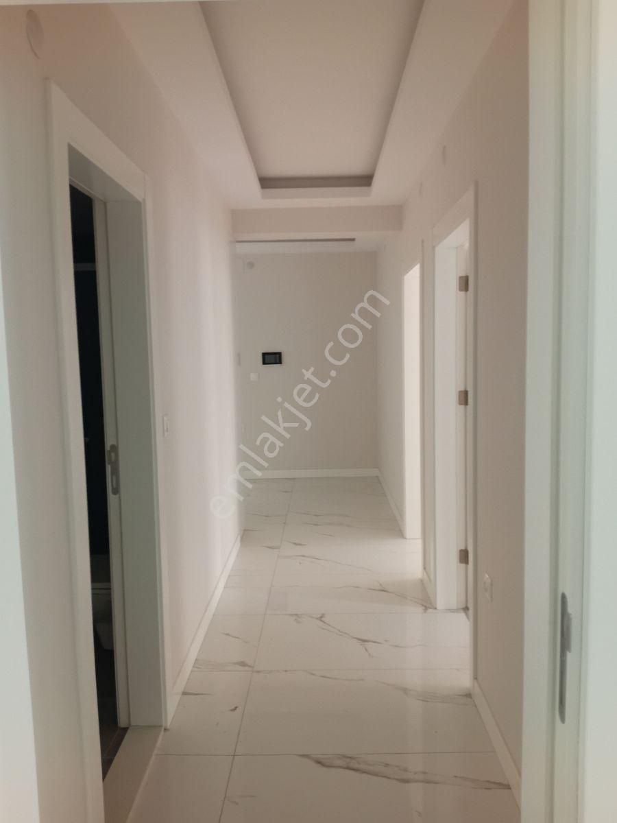 Bera Gayrimenkul Den Esentepe Modern Park Sitesinde 3+1 Daire - Görsel 13