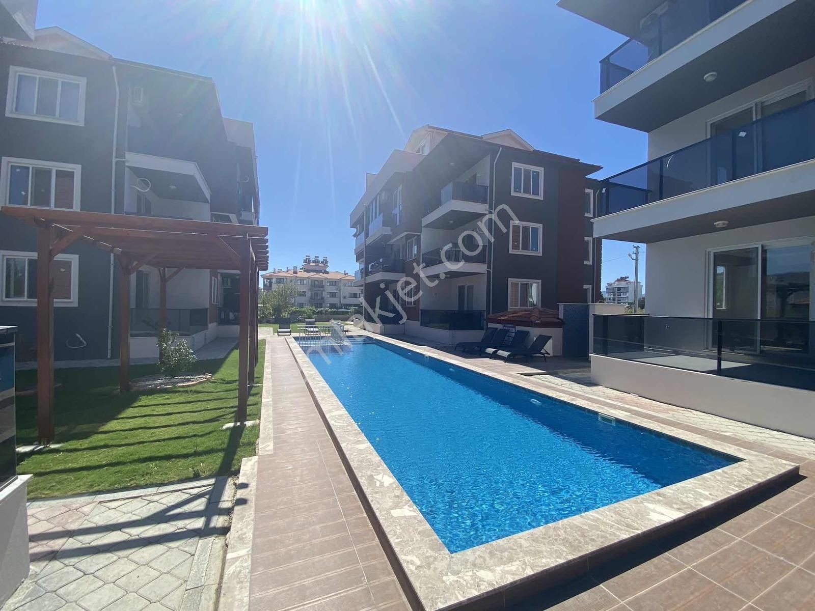 Dalamanın En Nezih Sitesinde Satılık Havuzlu 1+1 - Görsel 12