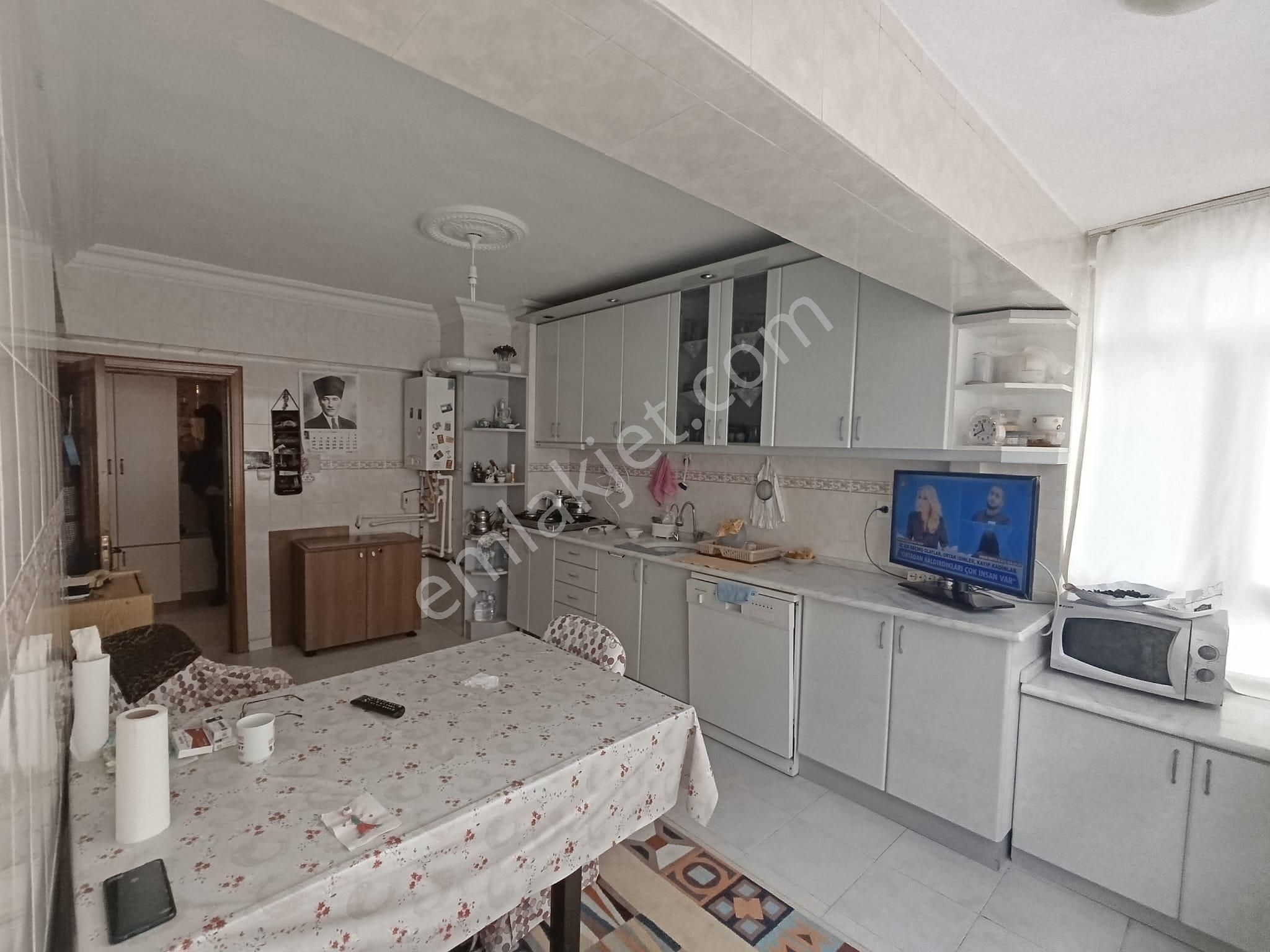 Görkem'den 3+1 140 M2 Kombili Bağımsız 3 Cepheli Ankara Manzaralı Panora Trt Yakını - Görsel 13