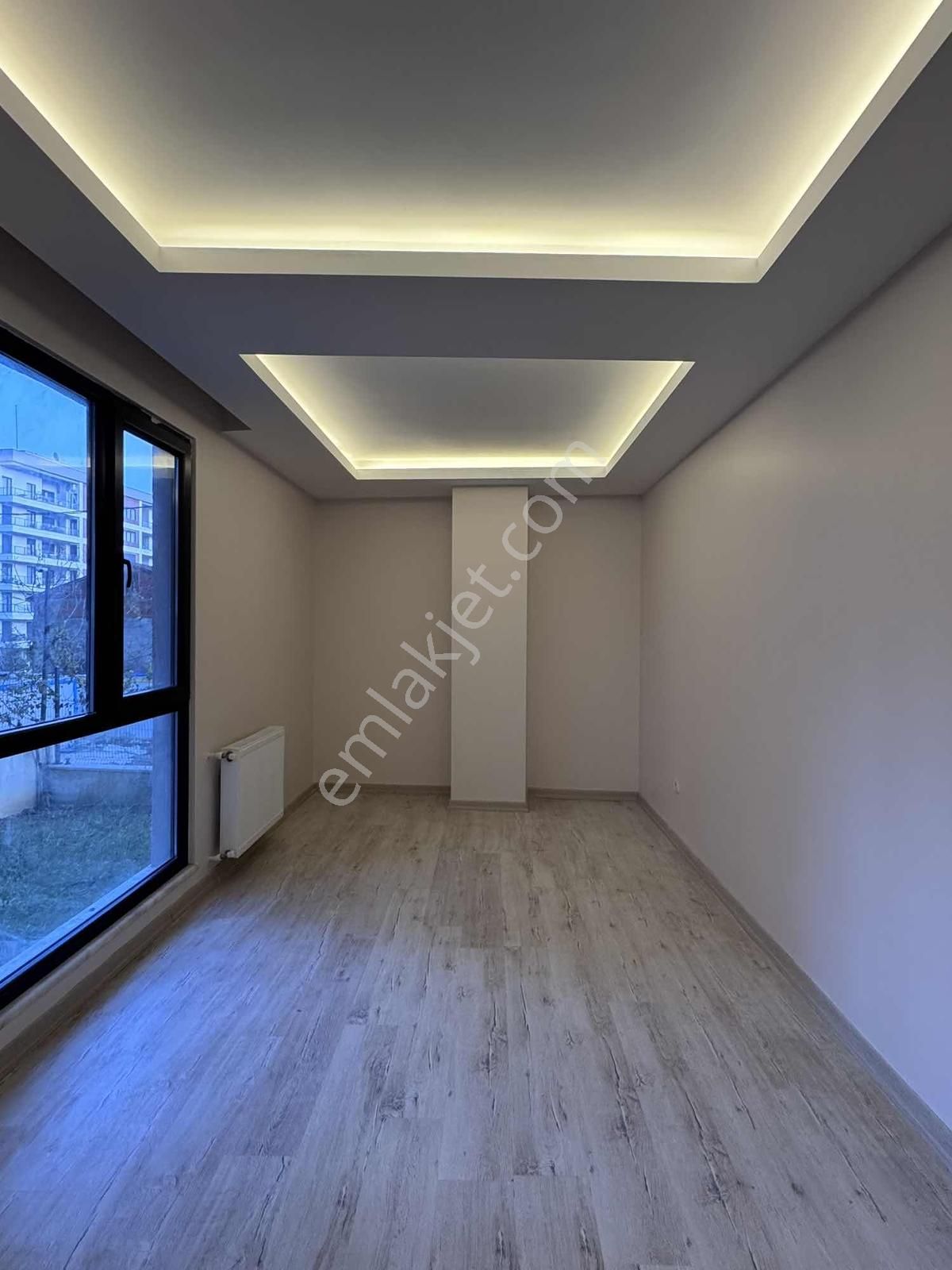 Çekmeköy Defnedalı Sitesinde Satılık İskanlı Geniş 2+1 Daire - Görsel 7