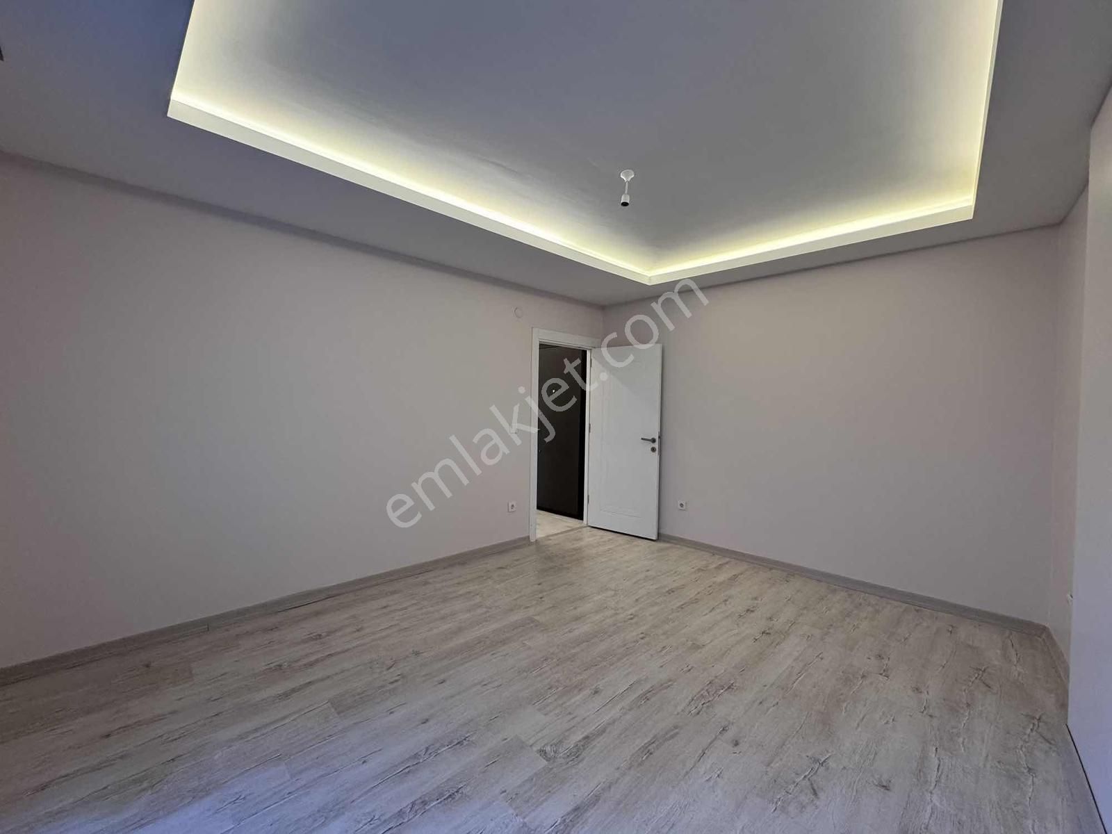 Çekmeköy Defnedalı Sitesinde Satılık İskanlı Geniş 2+1 Daire - Görsel 28