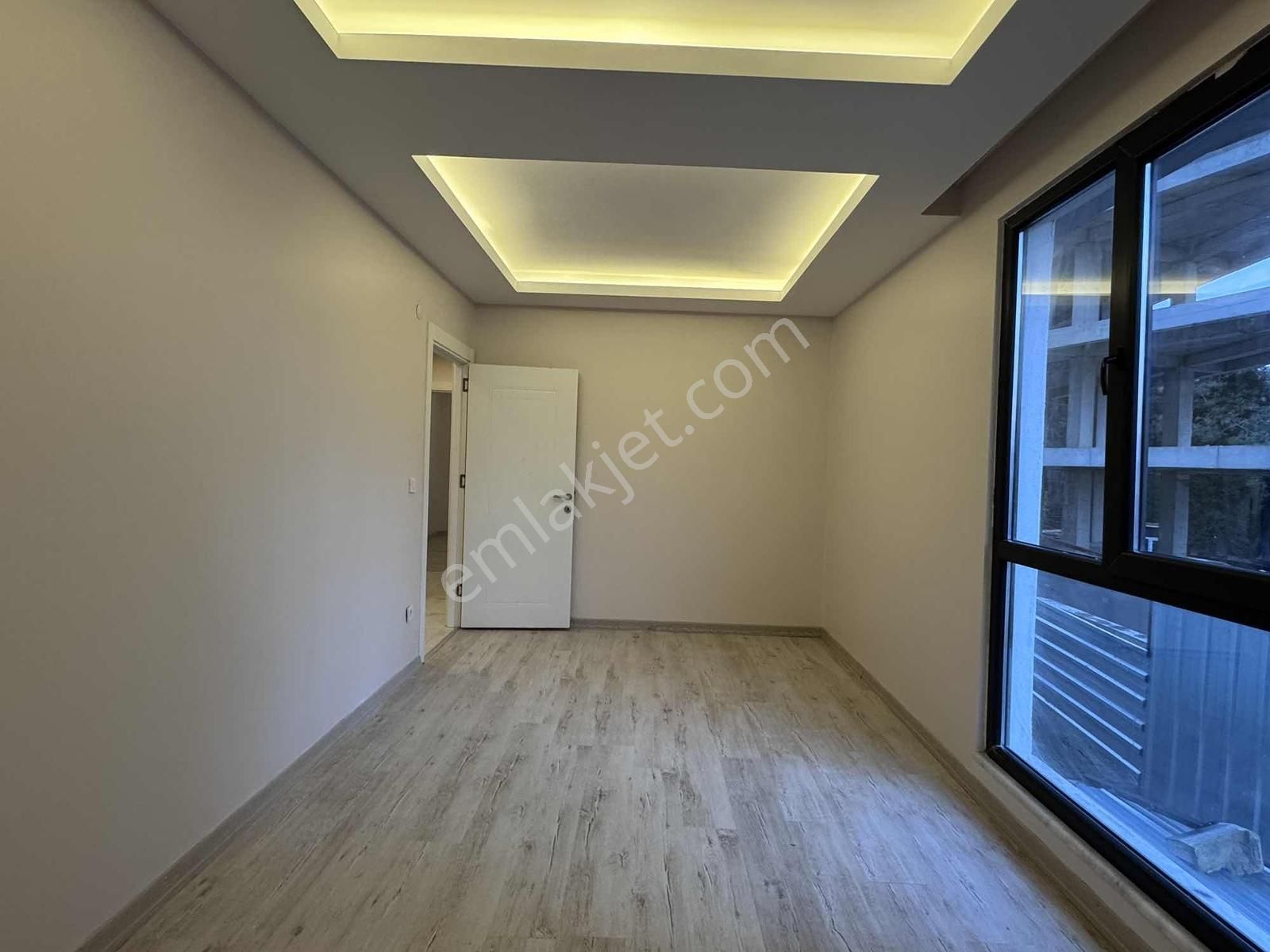 Çekmeköy Defnedalı Sitesinde Satılık İskanlı Geniş 2+1 Daire - Görsel 6