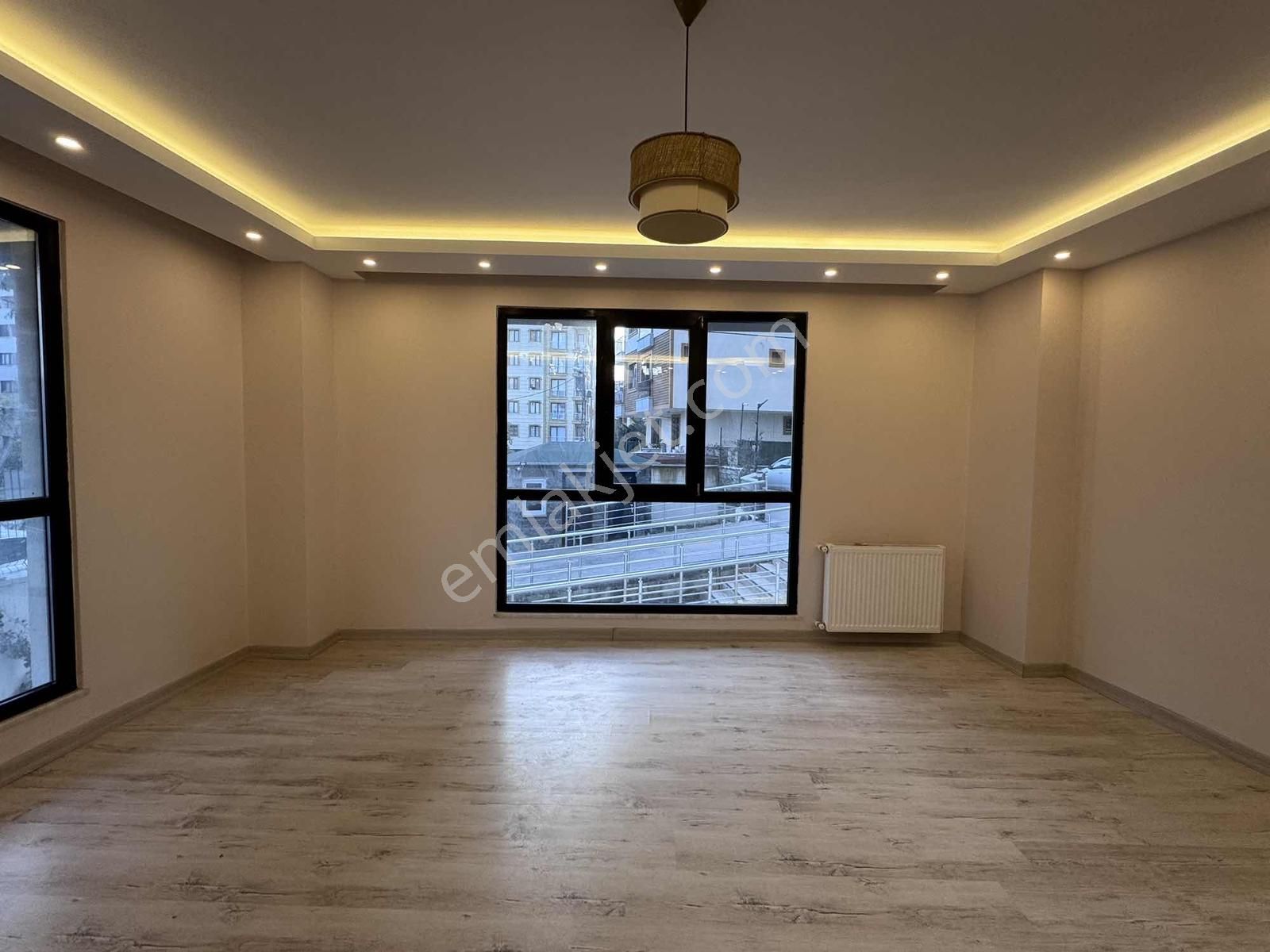 Çekmeköy Defnedalı Sitesinde Satılık İskanlı Geniş 2+1 Daire - Görsel 35