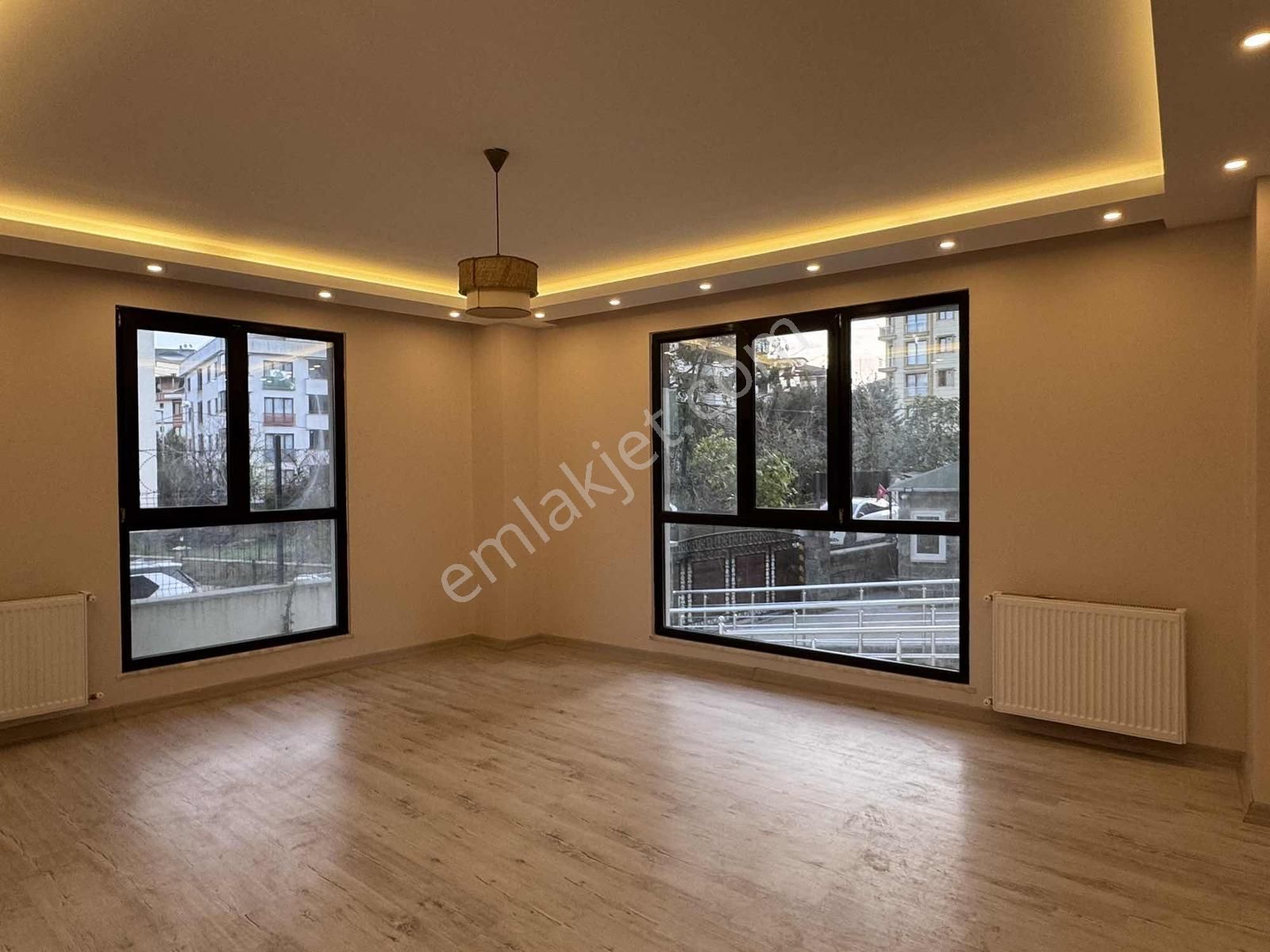 Çekmeköy Defnedalı Sitesinde Satılık İskanlı Geniş 2+1 Daire - Görsel 18