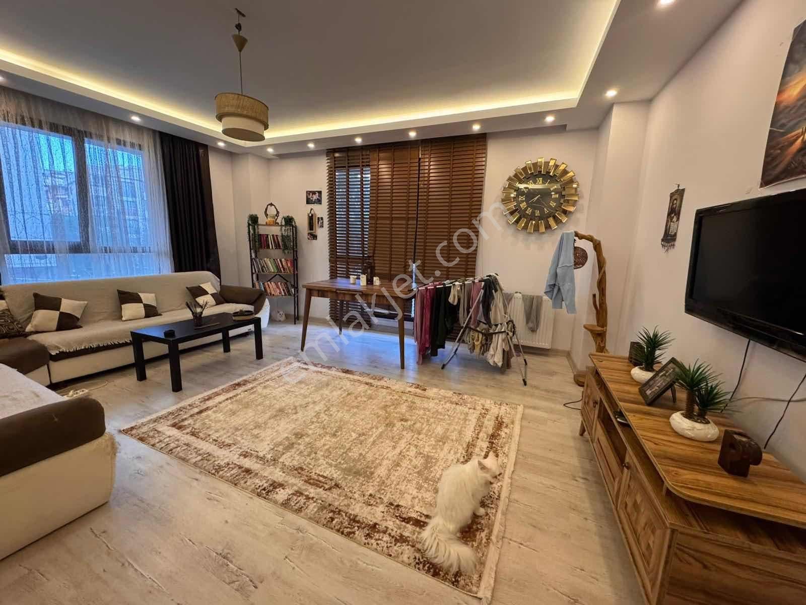 Çekmeköy Defnedalı Sitesinde Satılık İskanlı Geniş 2+1 Daire - Görsel 31