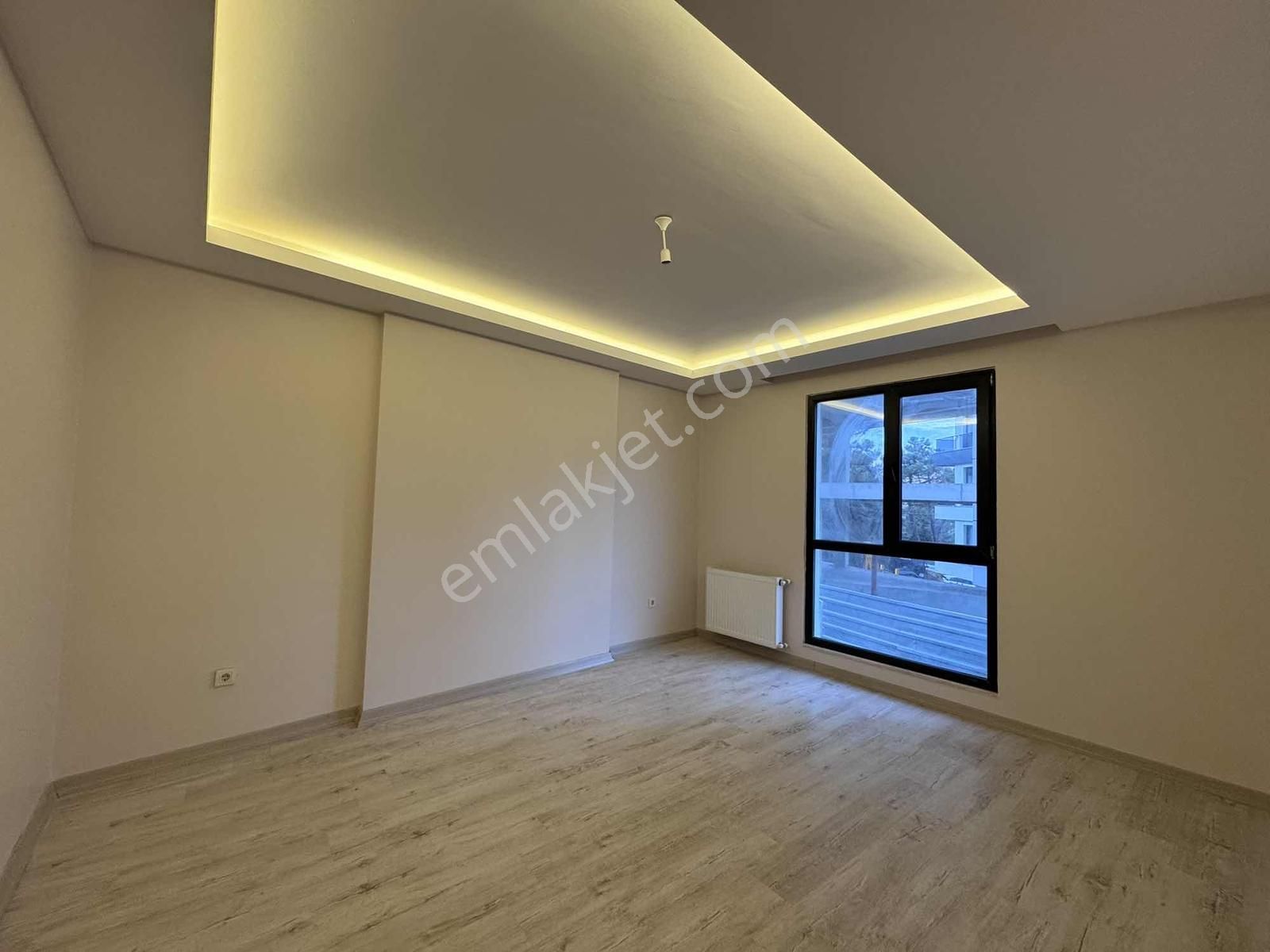 Çekmeköy Defnedalı Sitesinde Satılık İskanlı Geniş 2+1 Daire - Görsel 5