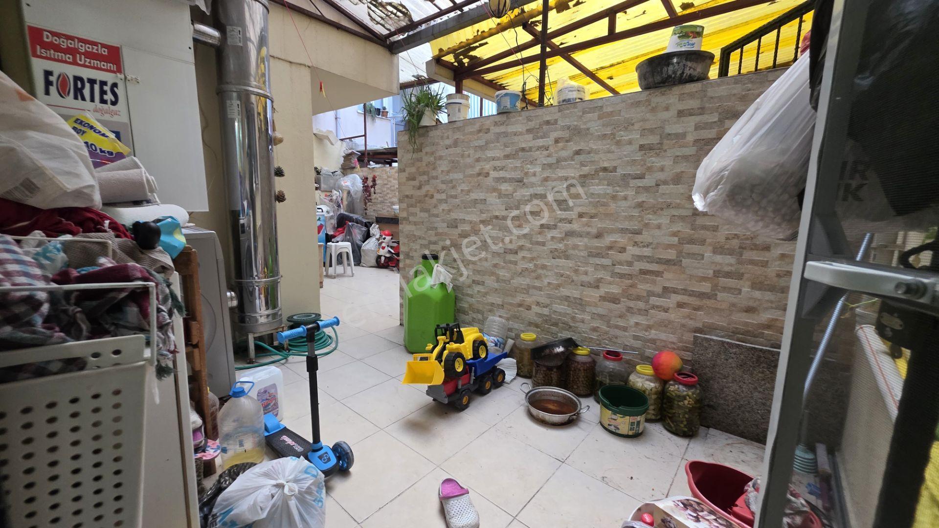 🏡barbaros Mahallesi 🏡 ✅3+1 100 M2 3 Katlının Zemin Katı ❇️özelikli Kombi Petekli - Görsel 4