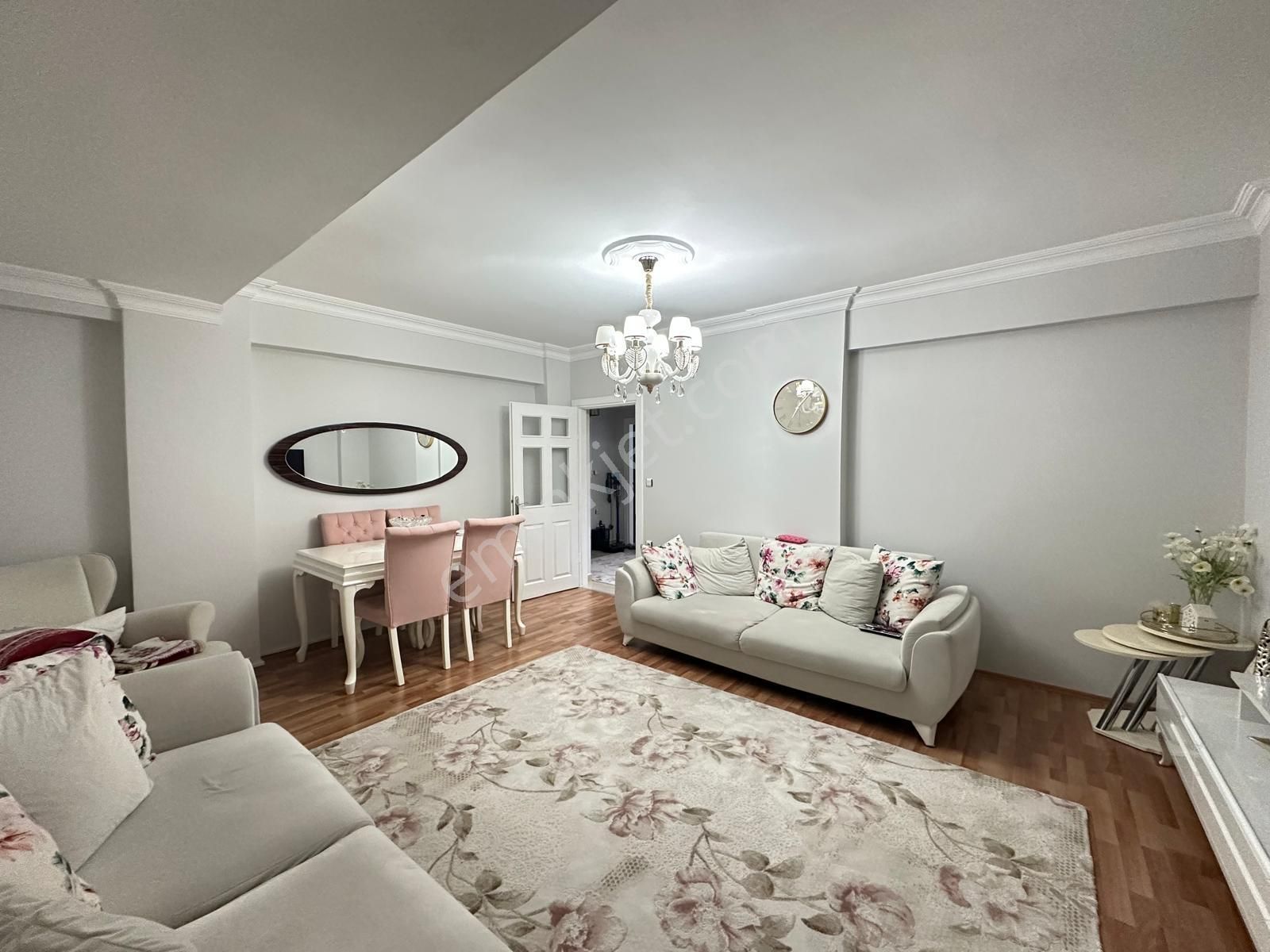 Şemsipaşada Tramvayın Dibinde Satılık Ferak Geniş Arakat Daire - Görsel 29