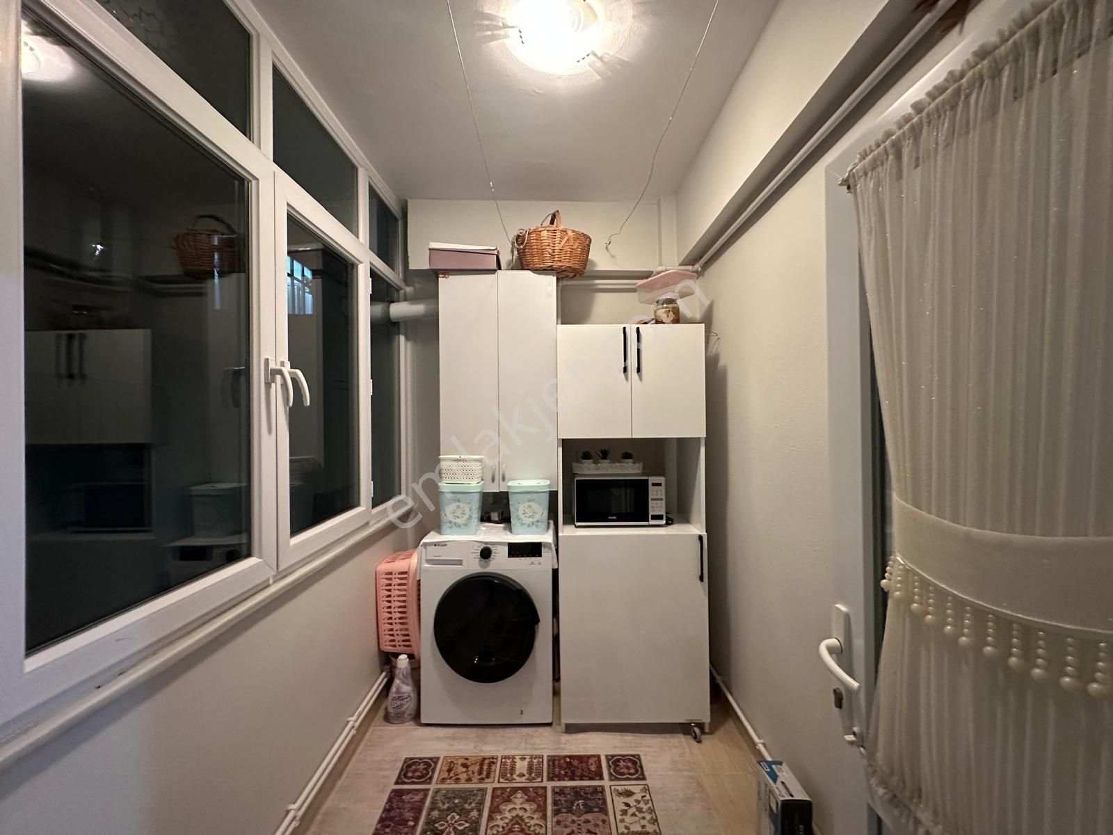 Şemsipaşada Tramvayın Dibinde Satılık Ferak Geniş Arakat Daire - Görsel 17