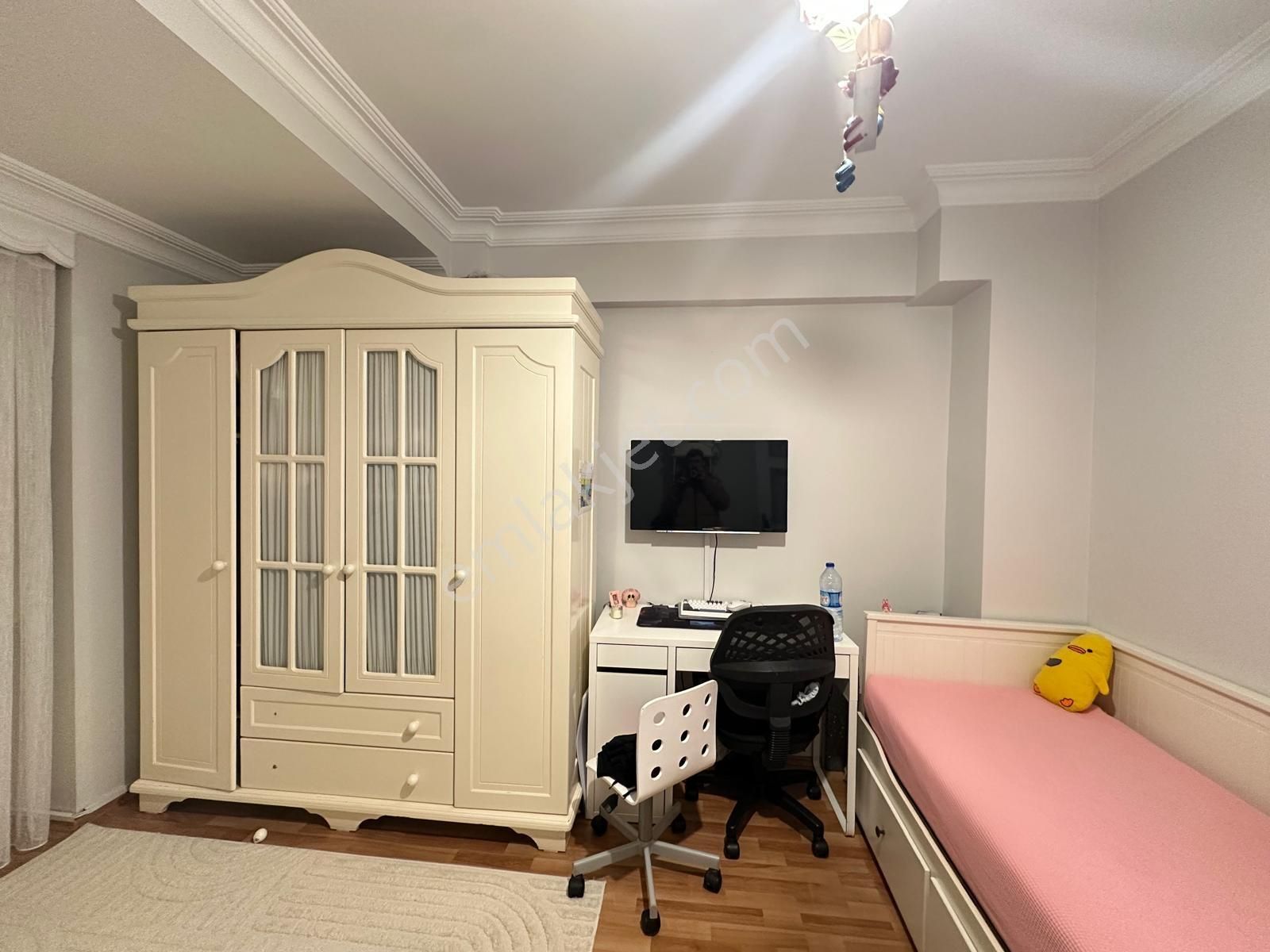 Şemsipaşada Tramvayın Dibinde Satılık Ferak Geniş Arakat Daire - Görsel 18