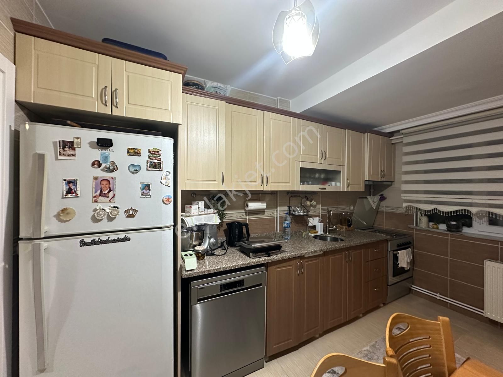 Şemsipaşada Tramvayın Dibinde Satılık Ferak Geniş Arakat Daire - Görsel 5