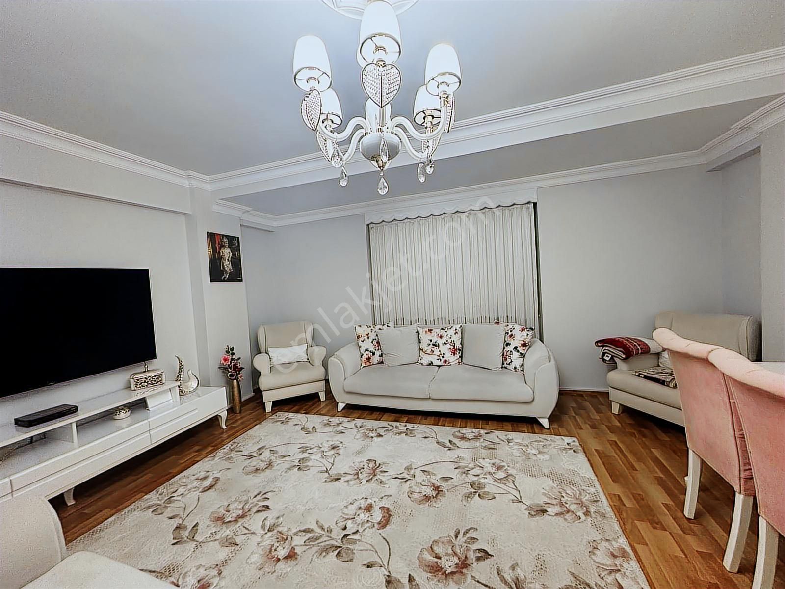 Şemsipaşada Tramvayın Dibinde Satılık Ferak Geniş Arakat Daire - Görsel 12