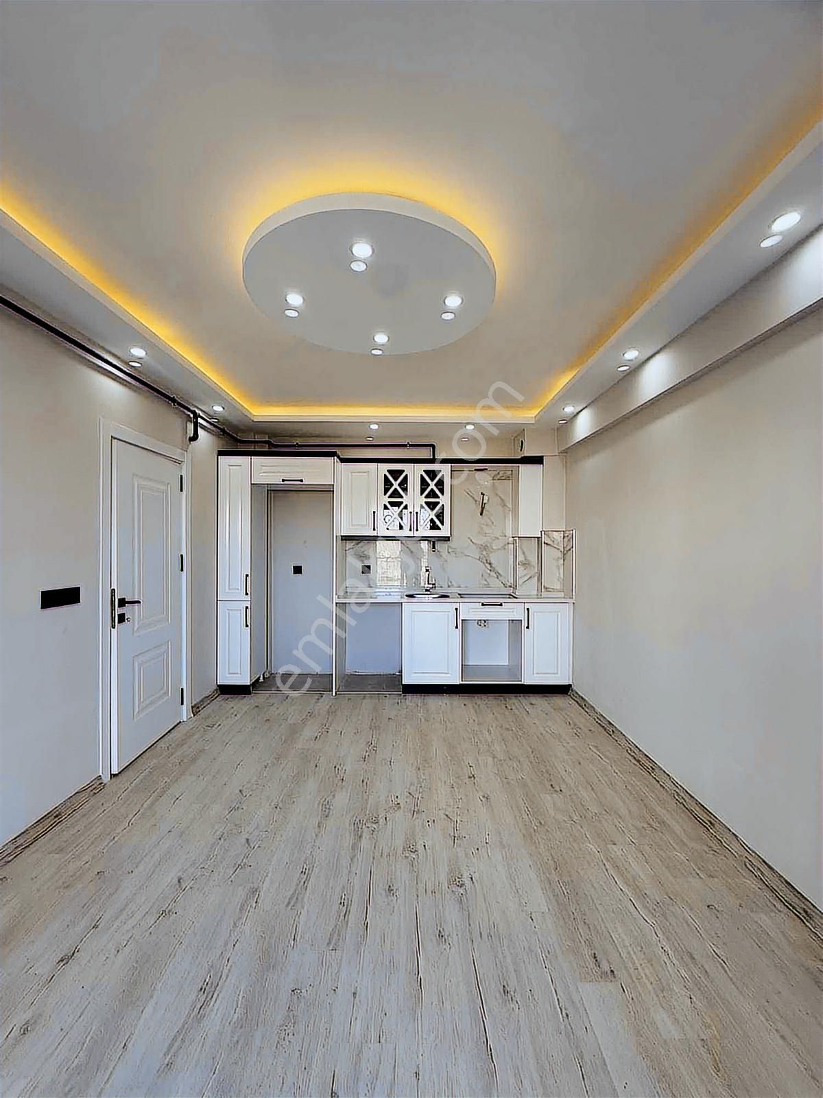 Emlak Center'dan Muradiye Mah Satılık 1+1 Sıfır Daire