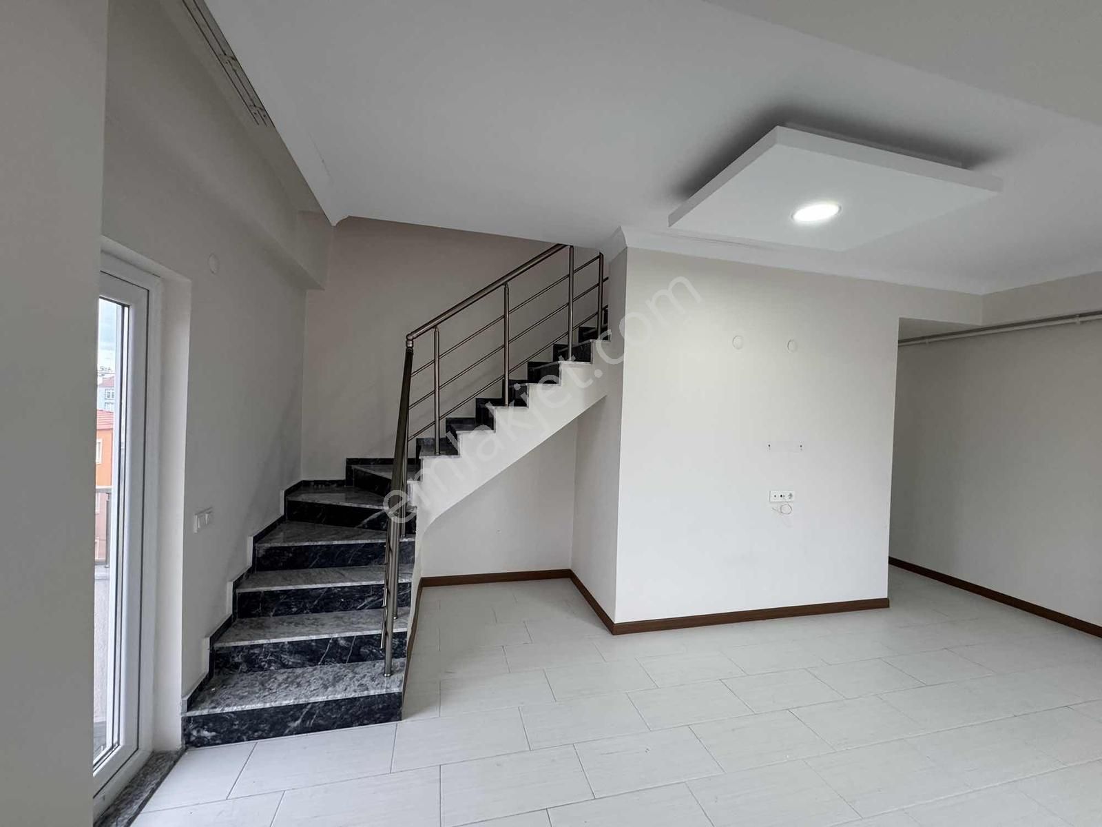 Balnovadan Bahçelievler Mah De Kiralık 70 M2 Dubleks 1+1 - Görsel 3