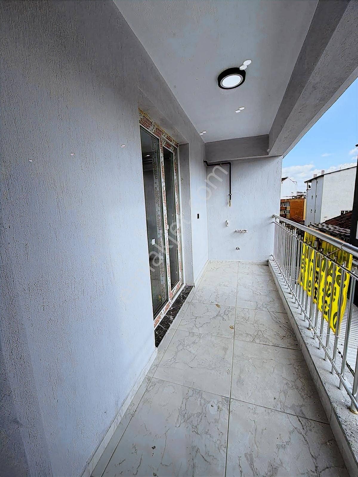 Muradiye'de Satılık 1+1 Sıfır Yatırımlık Daire - Görsel 14