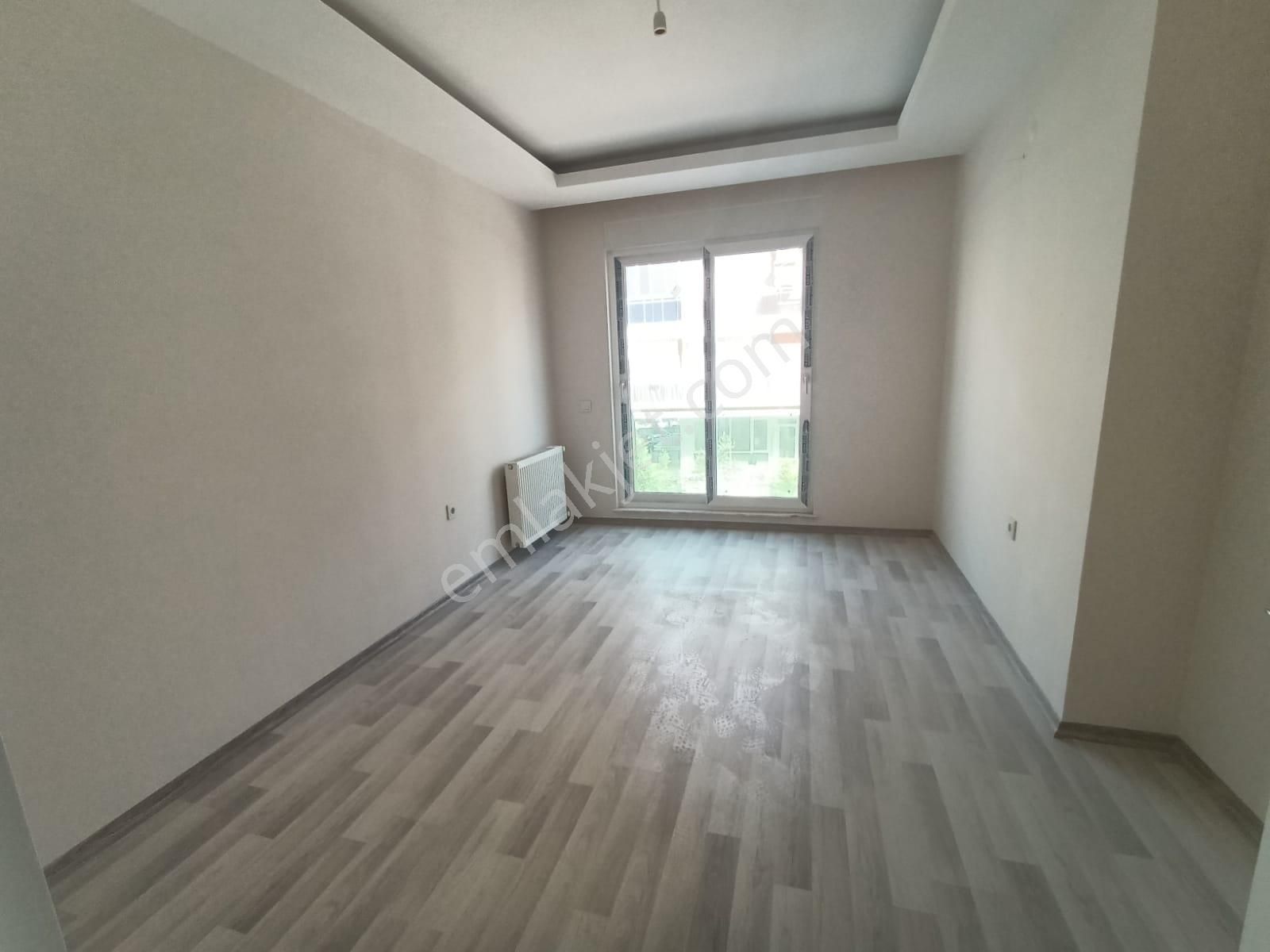 Sarısuda Site İçerisinde Doğalgazlı Katta Amerikan Mutfak 2+1 Satılık Daire - Görsel 8