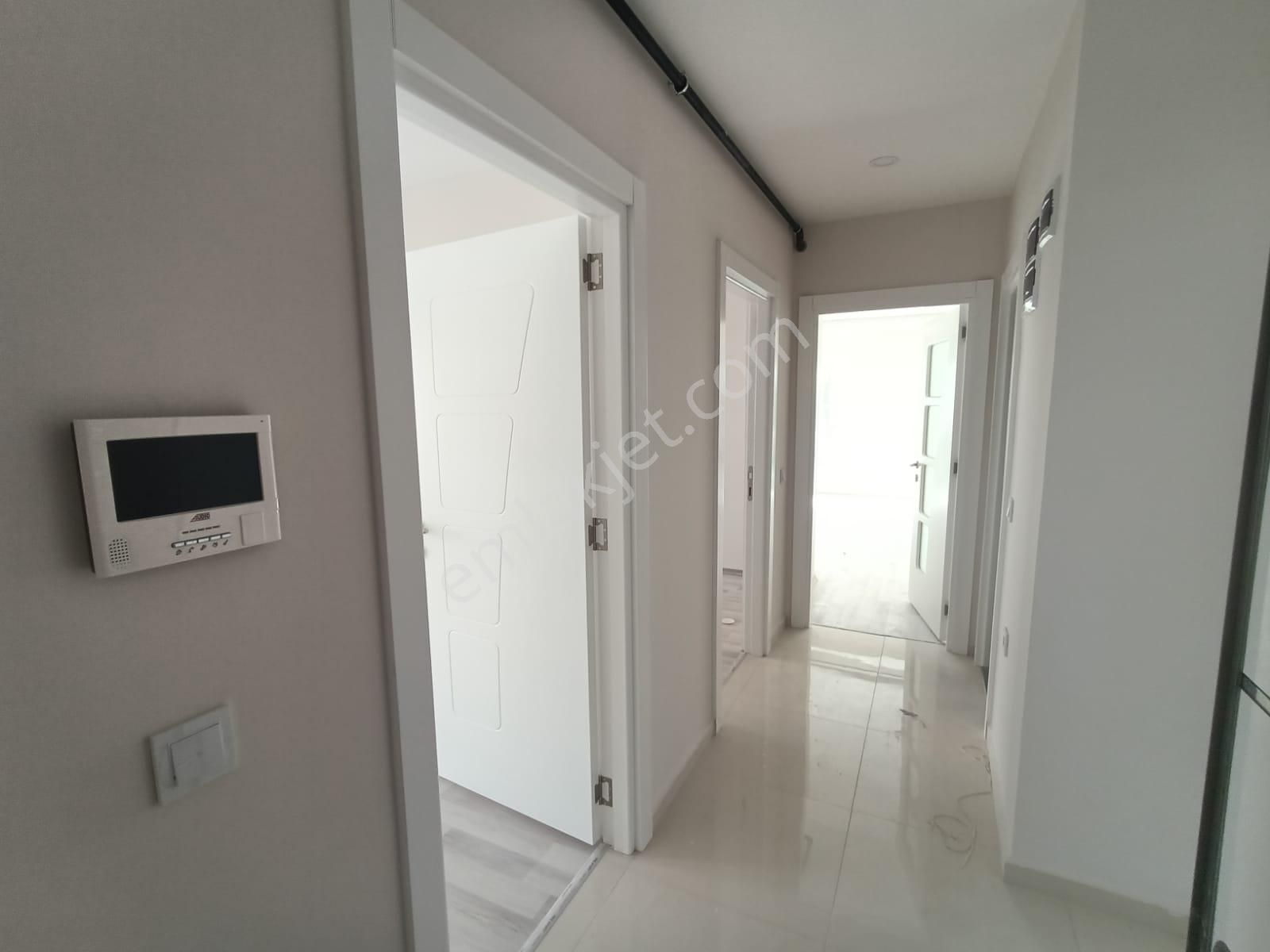Sarısuda Site İçerisinde Doğalgazlı Katta Amerikan Mutfak 2+1 Satılık Daire - Görsel 7