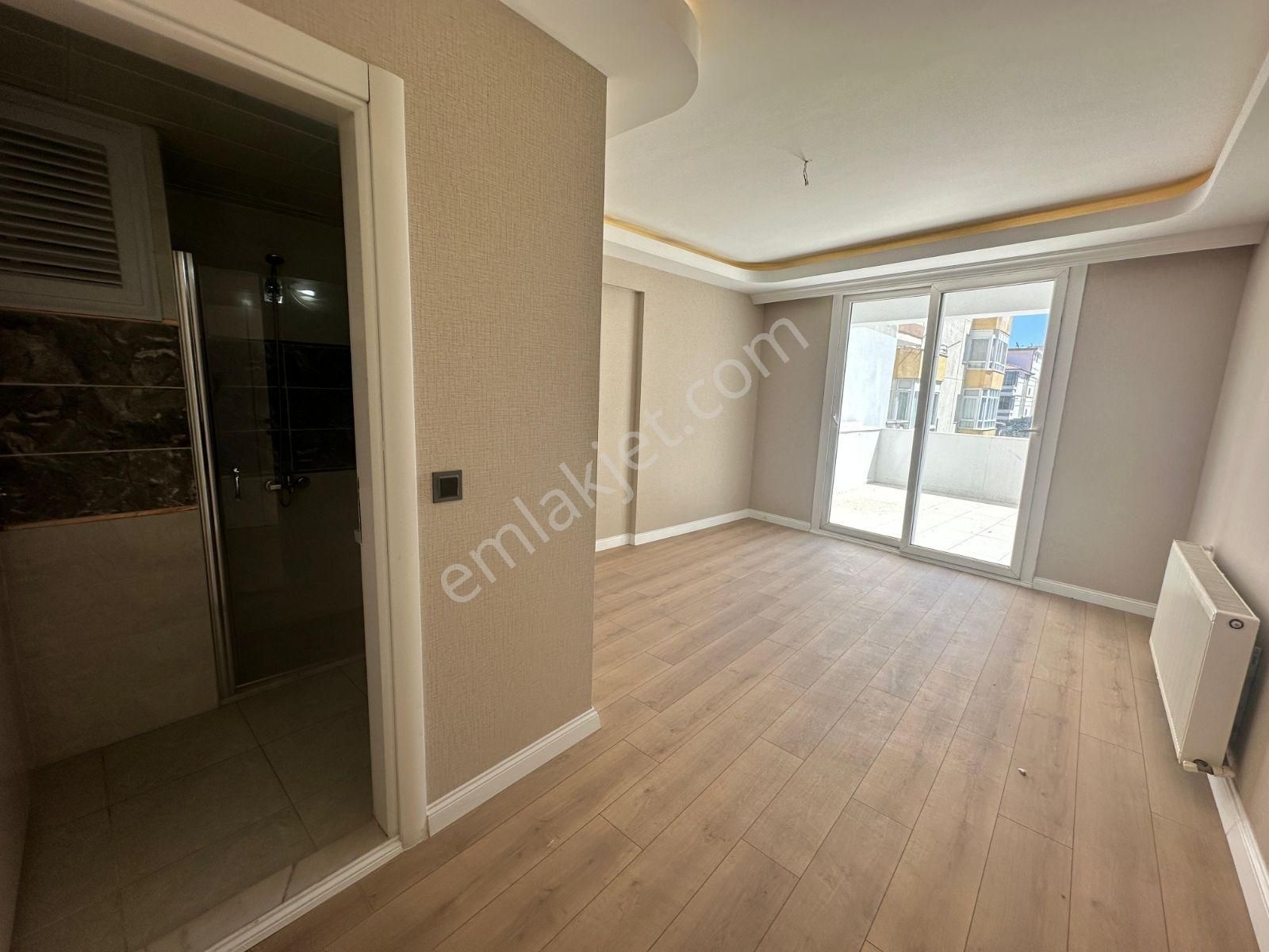 Ertuğrul Merkezde Teraslı 3+1 Daire - Görsel 12