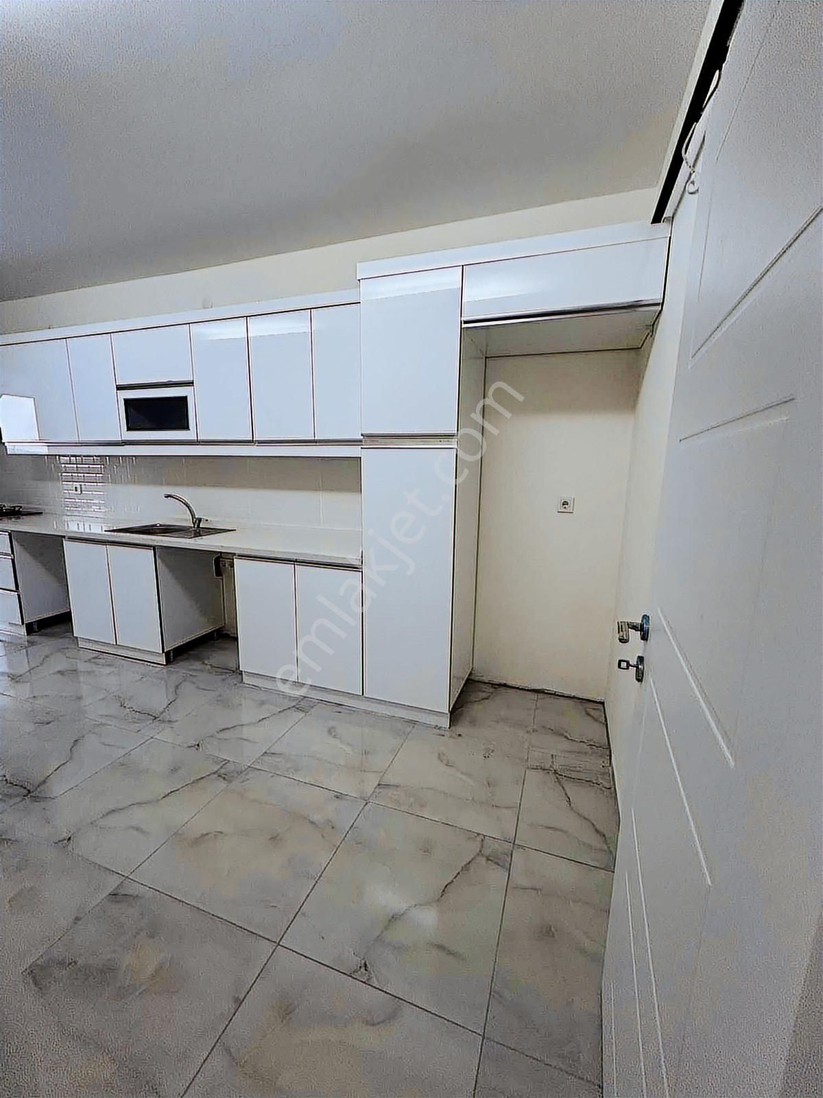 Çerkezköy / Cumhuriyet Mahallesinde Satılık 3+1 Daire - Görsel 5