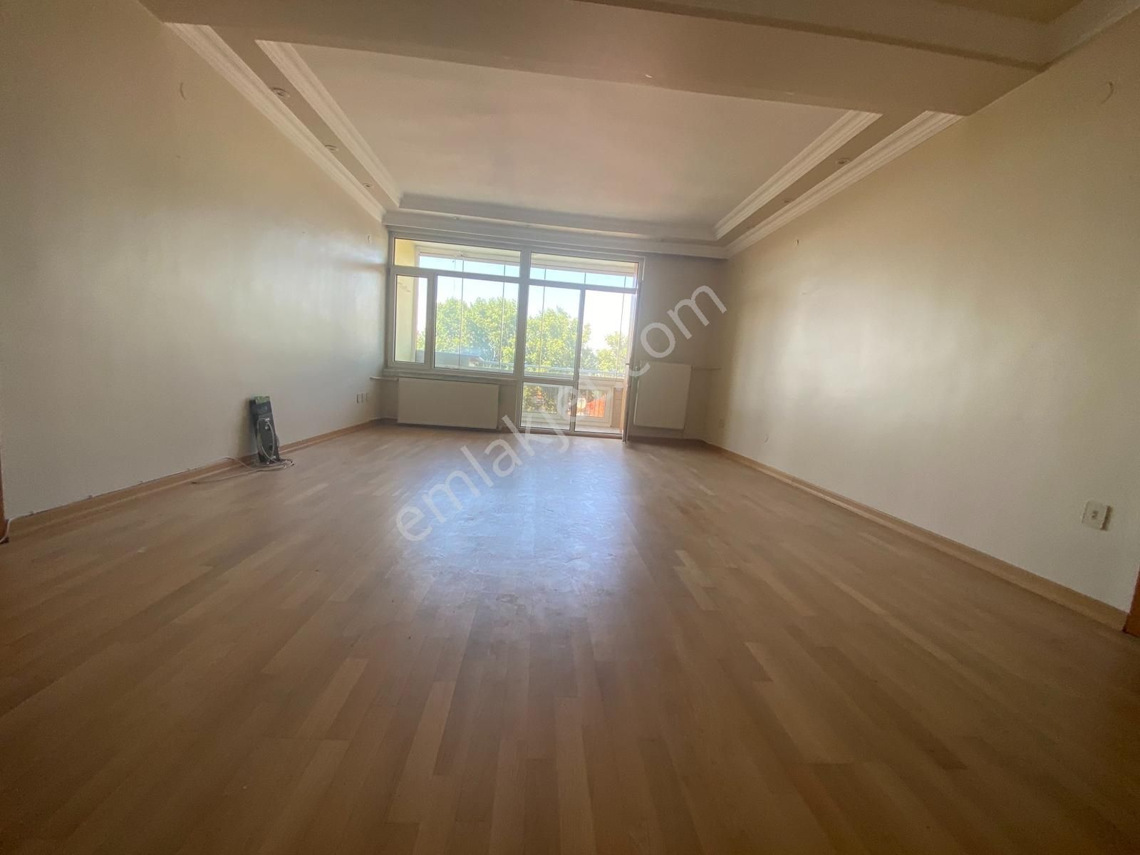 Eser Sitesinde 24 Saat Güv 3+1 İçi Yapılı 120m2 Katta Ön Metro Y - Görsel 29