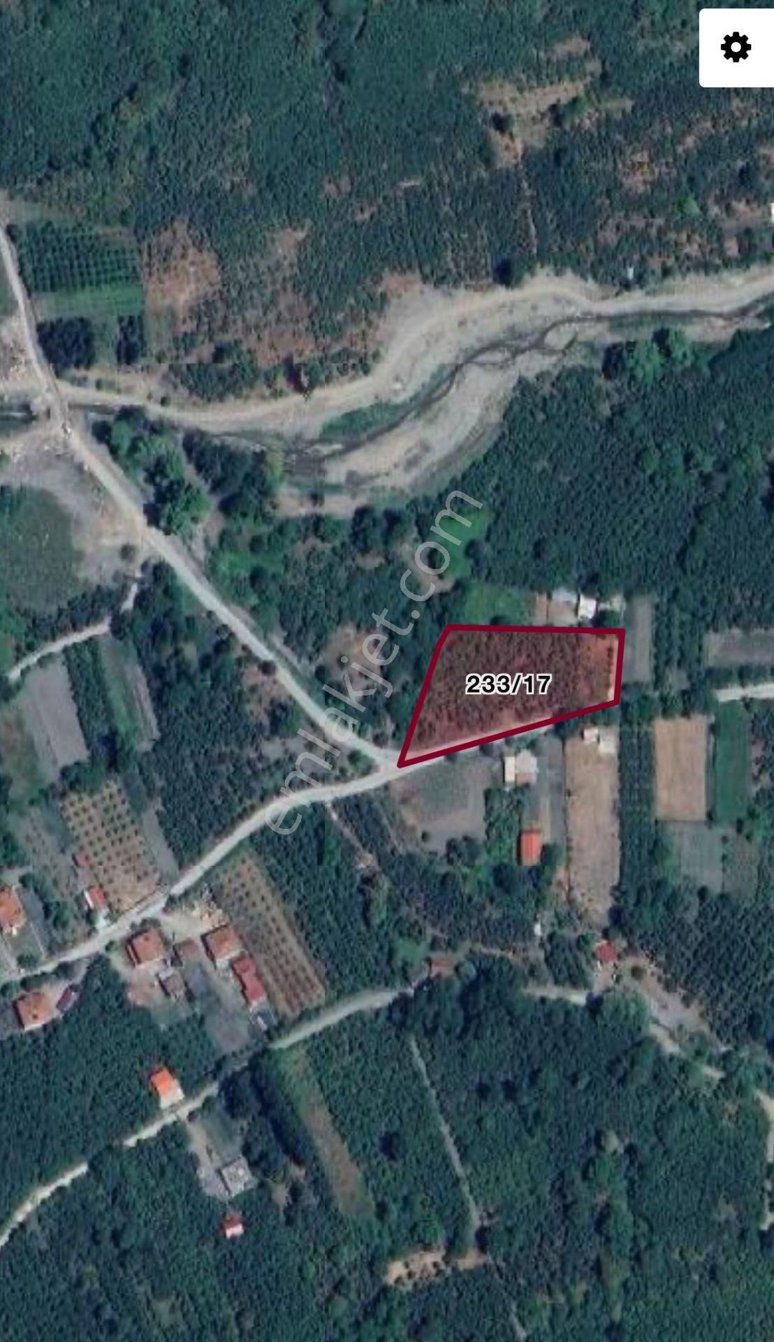 Esen Emlak'tan Çamlıcada Satılık Yatırımlık Tarla - Görsel 3