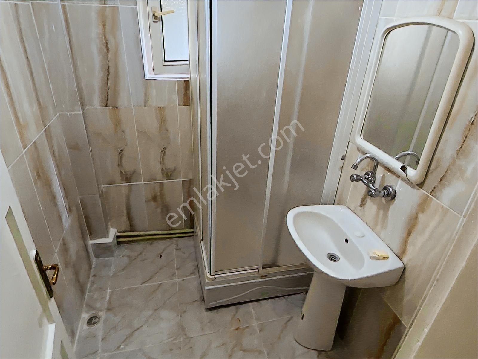 Kuttaş'tan Gençlik Caddesinde Katta 2+1 İçi Bakımlı Daire Otopar - Görsel 8