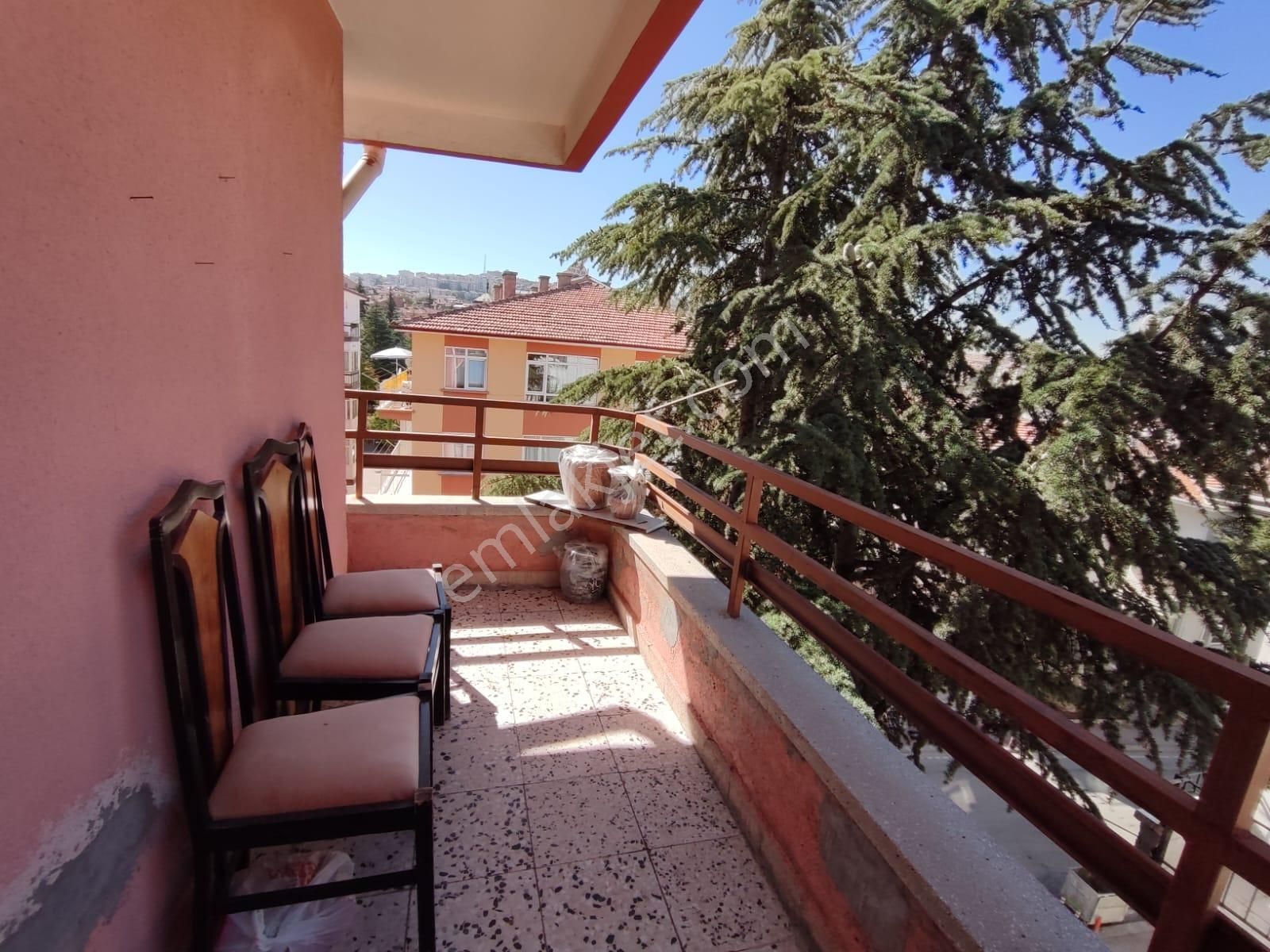 Görkem'den 3+1 120 M2 Kombili Bağımsız Ön Öveçler Ve Anadolu Bulvar Yakını Cad.paraleli - Görsel 18