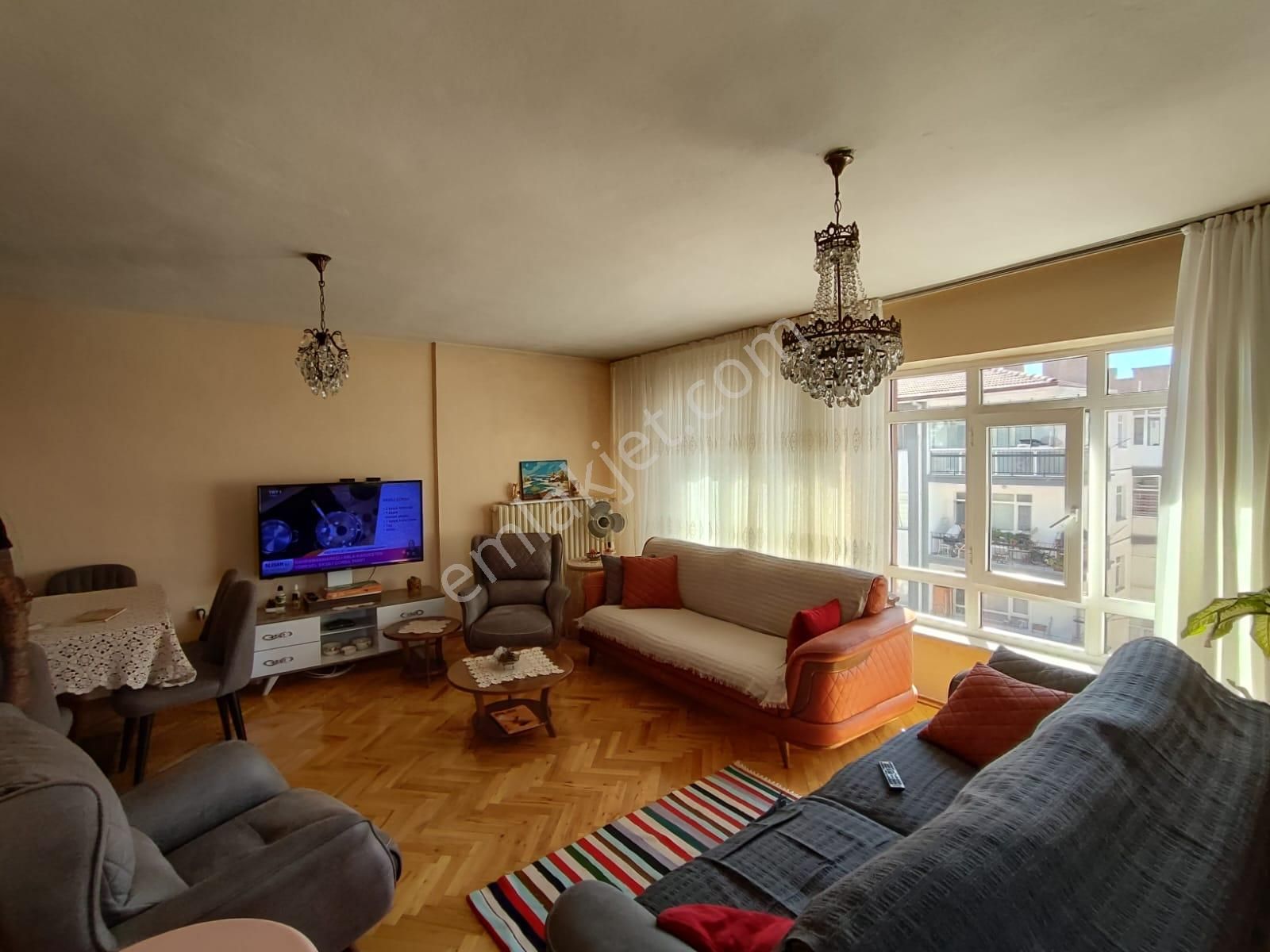 Görkem'den 3+1 120 M2 Kombili Bağımsız Ön Öveçler Ve Anadolu Bulvar Yakını Cad.paraleli - Görsel 16