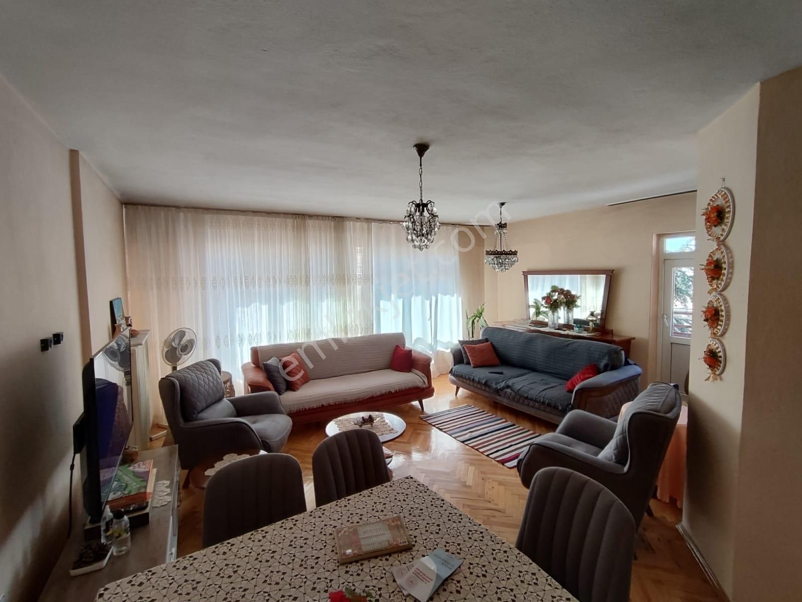 Görkem'den 3+1 120 M2 Kombili Bağımsız Ön Öveçler Ve Anadolu Bulvar Yakını Cad.paraleli - Görsel 19