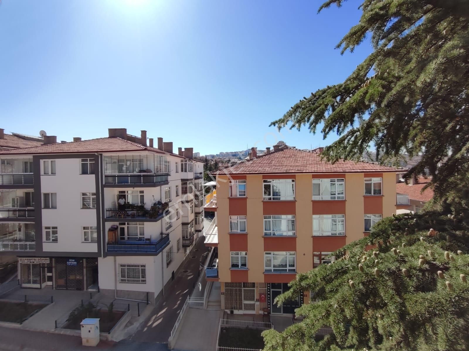 Görkem'den 3+1 120 M2 Kombili Bağımsız Ön Öveçler Ve Anadolu Bulvar Yakını Cad.paraleli - Görsel 17