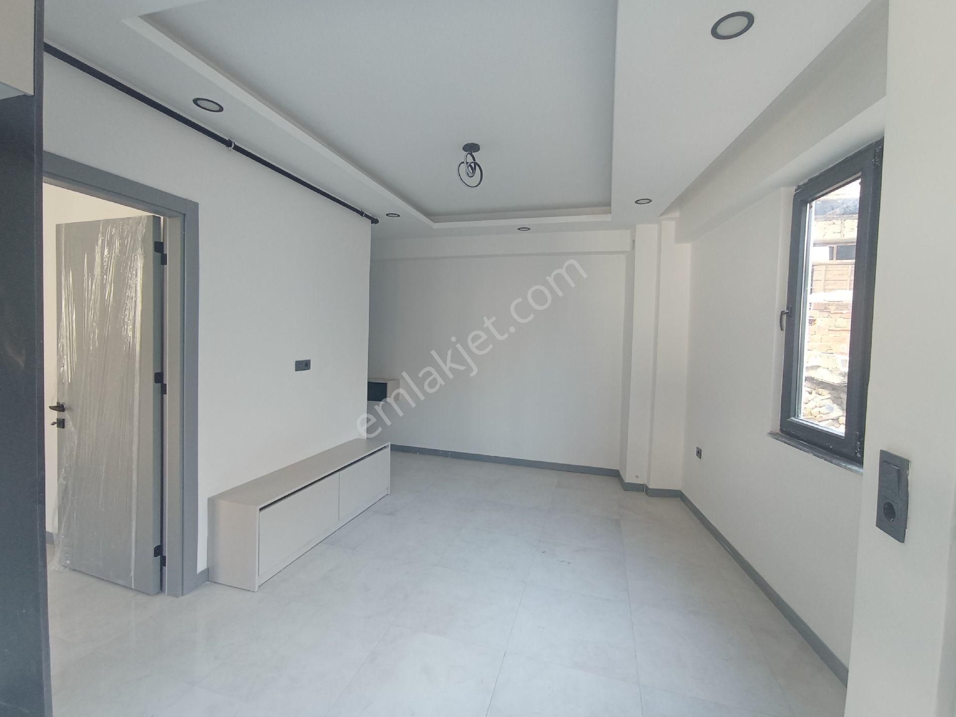 Balkonlu Satılık Apart - Görsel 13