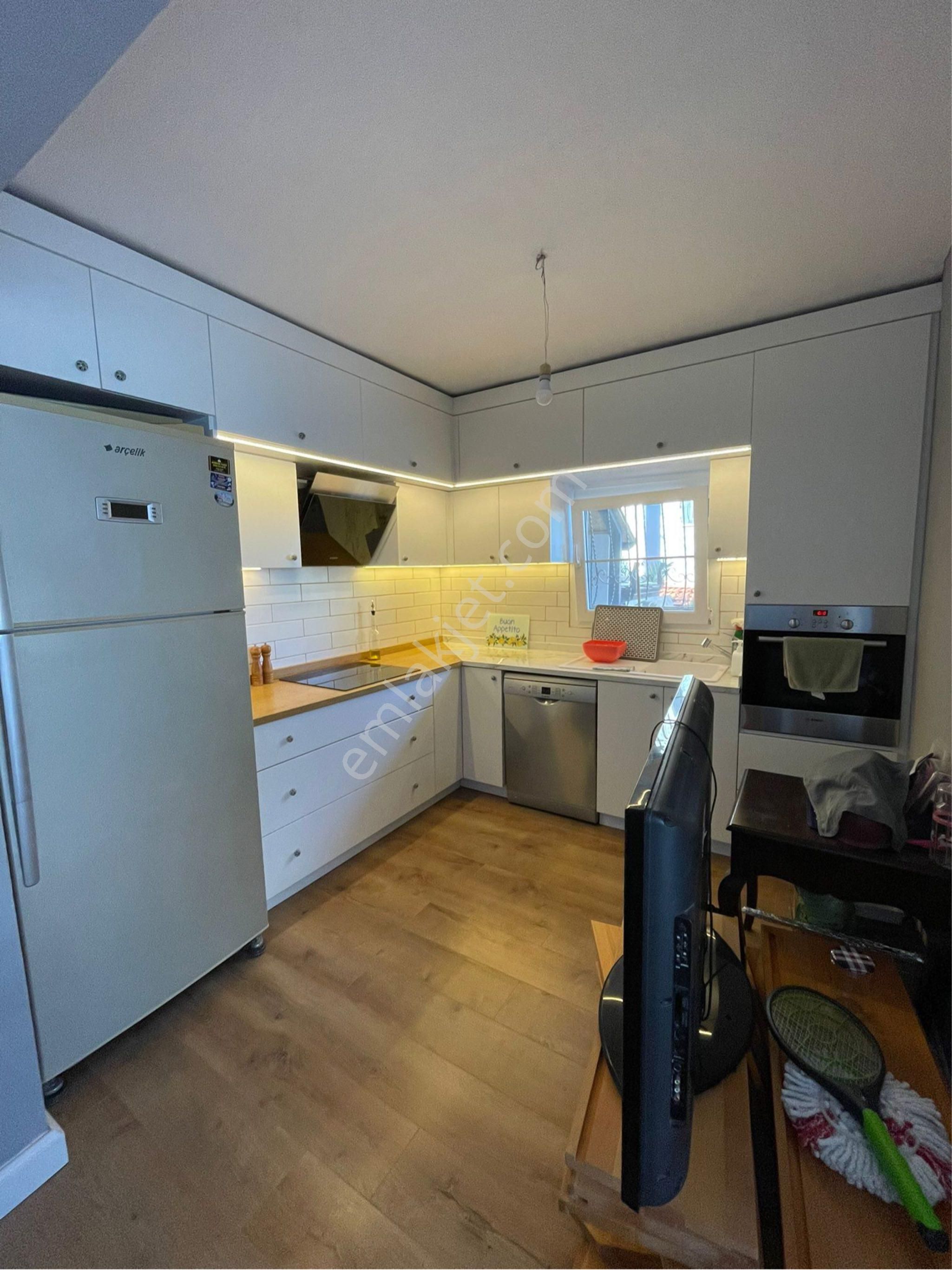 Kuşadası Soğucak'ta Deniz Ve Gün Batımı Manzaralı Özel Havuzlu Satılık Villa - Görsel 3