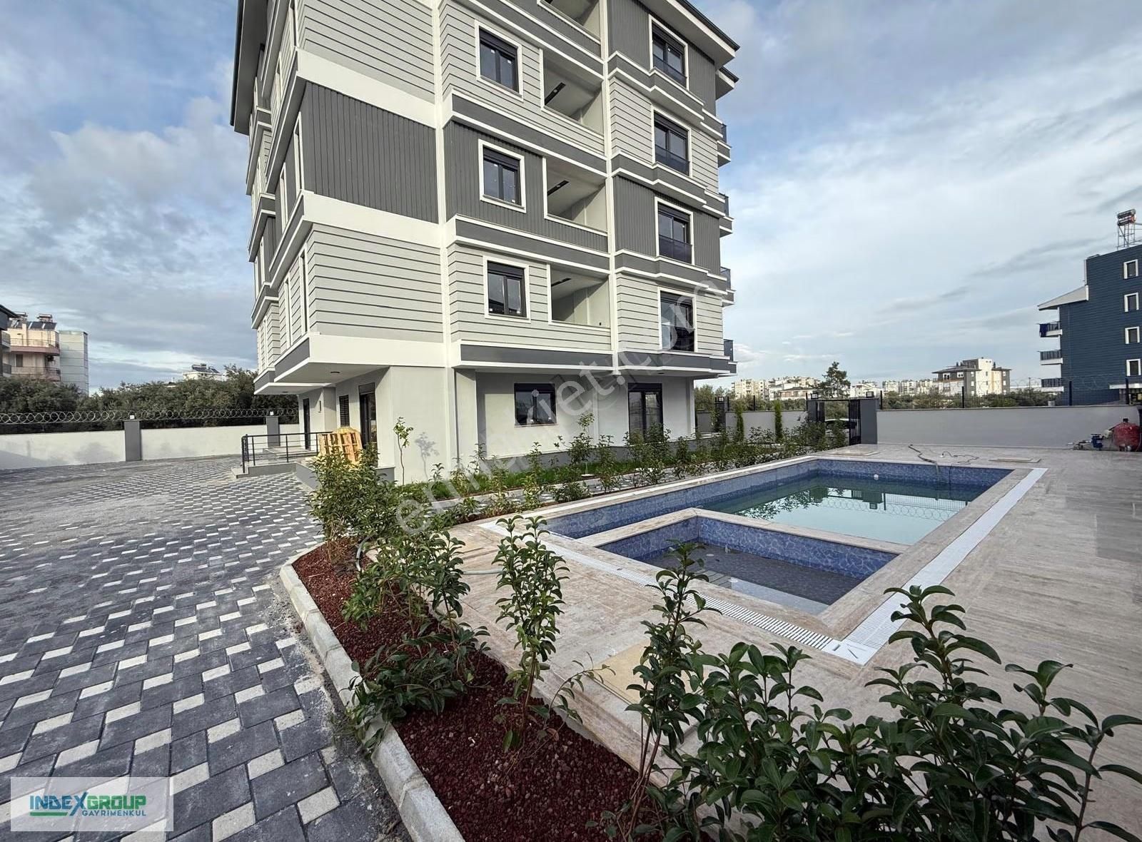 Varsak_şelale_3+1_havuzlu_giyinme_odalı_ebeveyn_banylu_lüx_daire