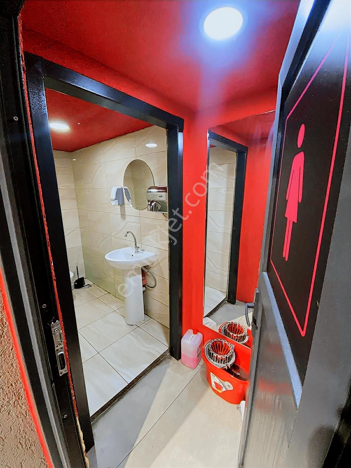 2y Duman Emlak'tan Atatürk Caddesinden Satılık Dükkan - Görsel 9