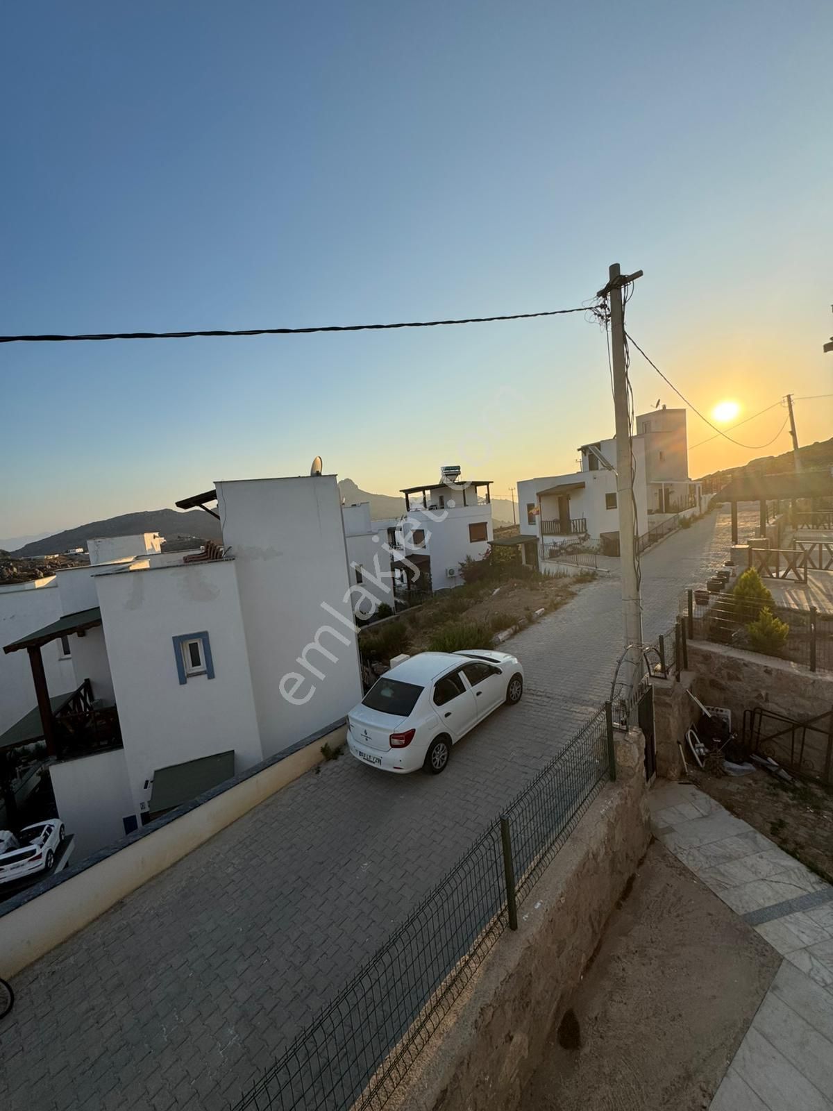 Kat Mülkiyetli Müstakil Girişli Alt Kat 1+1-üst Kat 1+1-satılık - Görsel 2