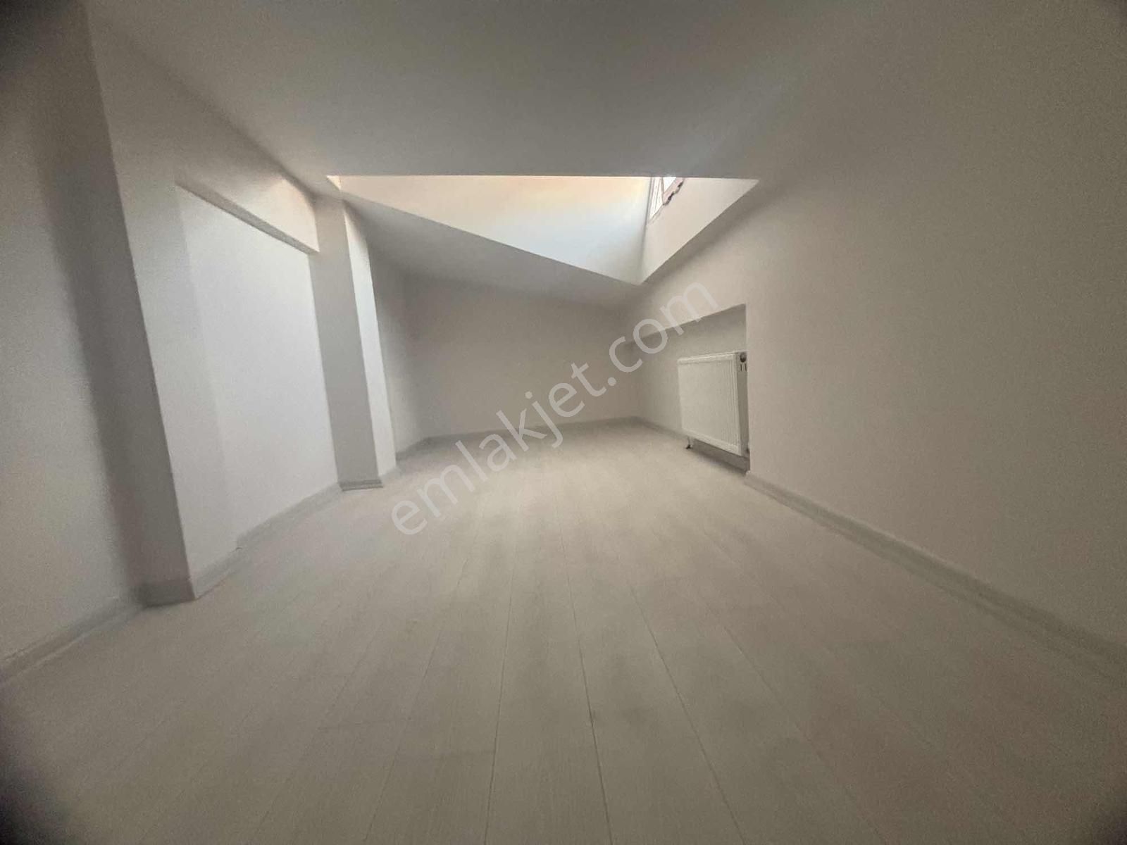 Kuttaş'tan Bahçelide Cadde Üstünde3+1 Ön Dubleks Metro Yakını - Görsel 31