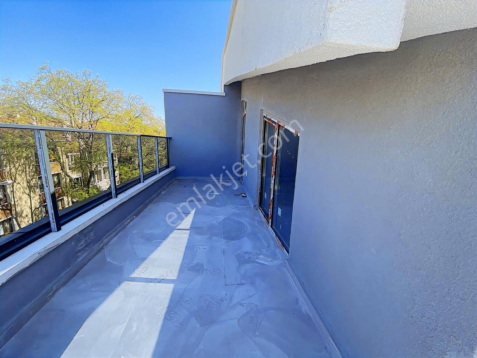 Kuttaş'tan Bahçelide Cadde Üstünde3+1 Ön Dubleks Metro Yakını - Görsel 28