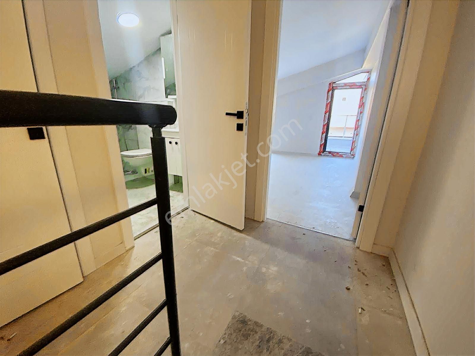 Kuttaş'tan Bahçelide Cadde Üstünde3+1 Ön Dubleks Metro Yakını - Görsel 19