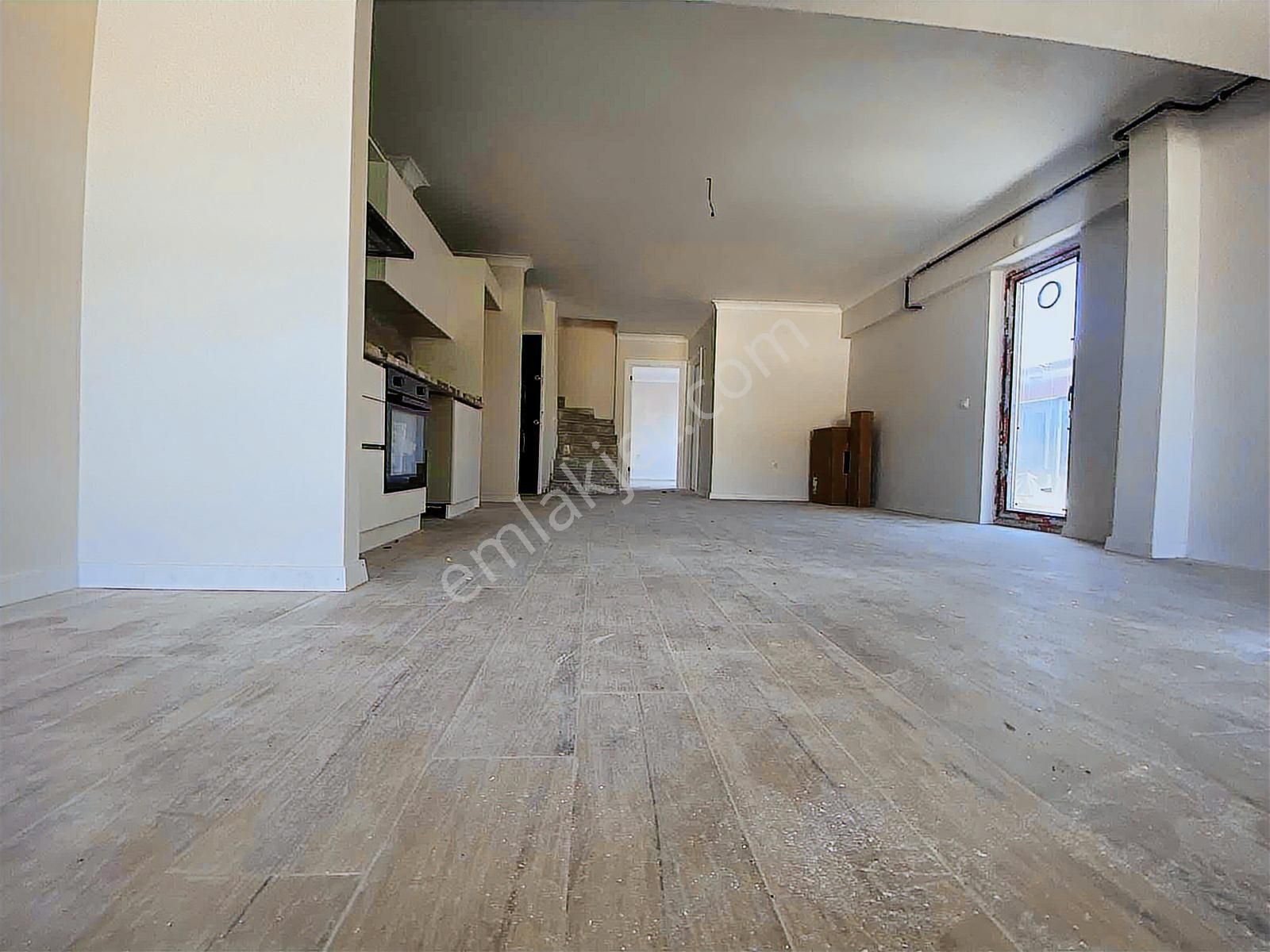 Kuttaş'tan Bahçelide Cadde Üstünde3+1 Ön Dubleks Metro Yakını - Görsel 21