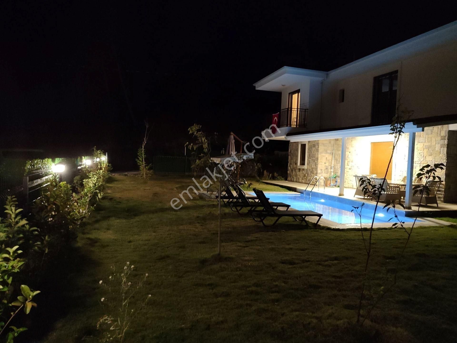 Müjgan Emlaktan Marmaris Çetibelinde 625 M2 Arsa İçinde Müstakil Villa - Görsel 14