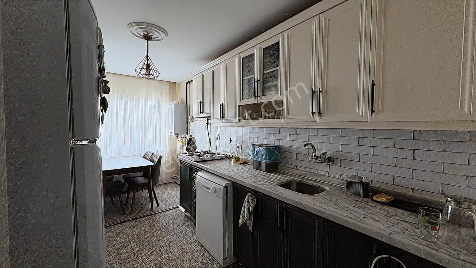 Çerkezköy Ptt Yanı Merkezî Konumda Geniş 2+1 Daire - Görsel 4