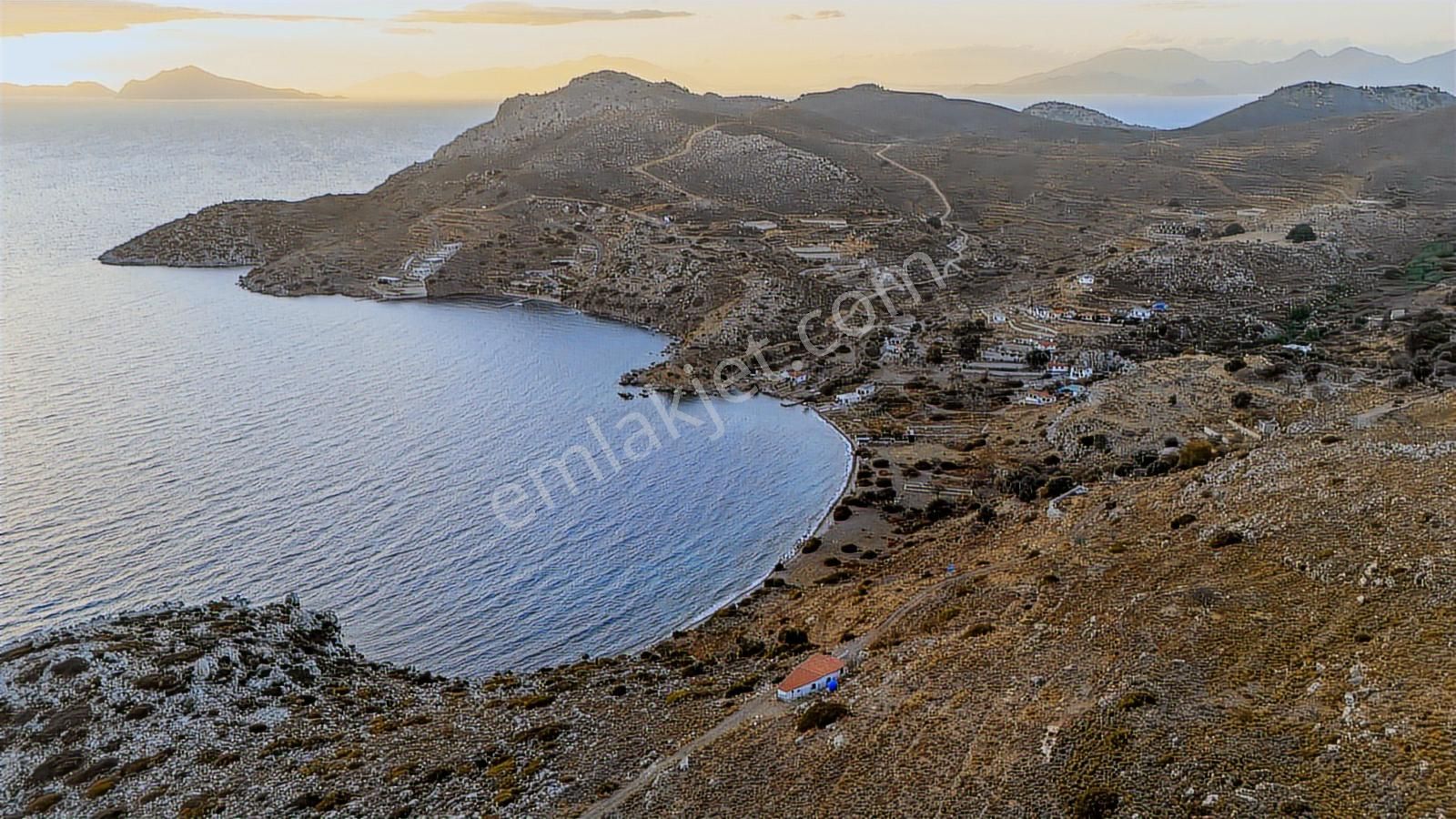 Cb Marina' Dan Bozburun'da Denize Yürüme Mesafesi Satılık Tarla - Görsel 14