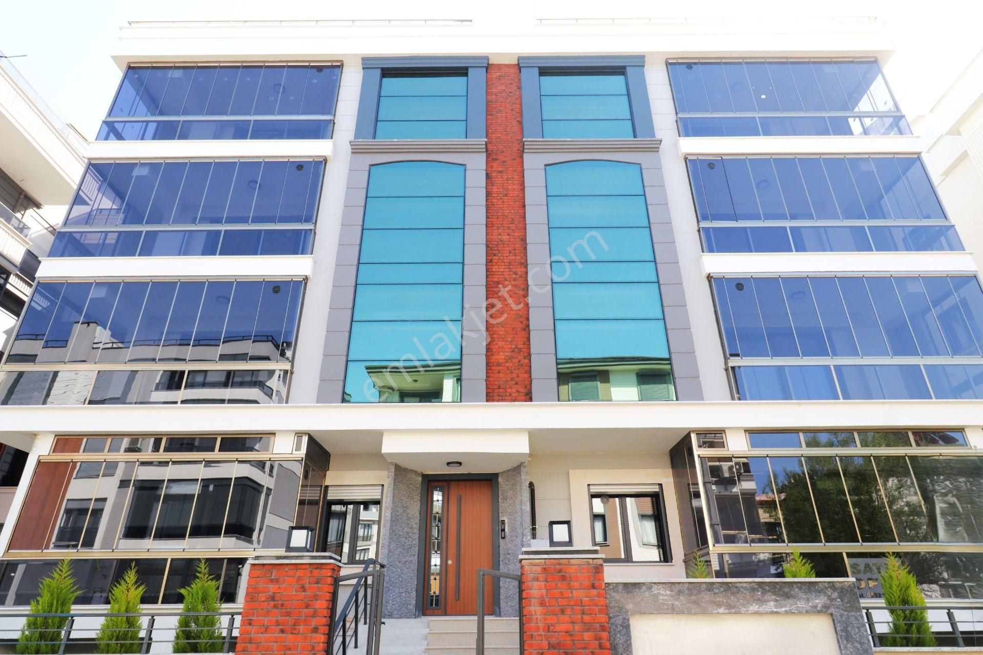 🎀akçay'da Modern Mimari Tasarımı İle Sıfır Ara Kat Ayrı Mutfak Çift Balkon Lüks 2+1 Satılık Daire🎀