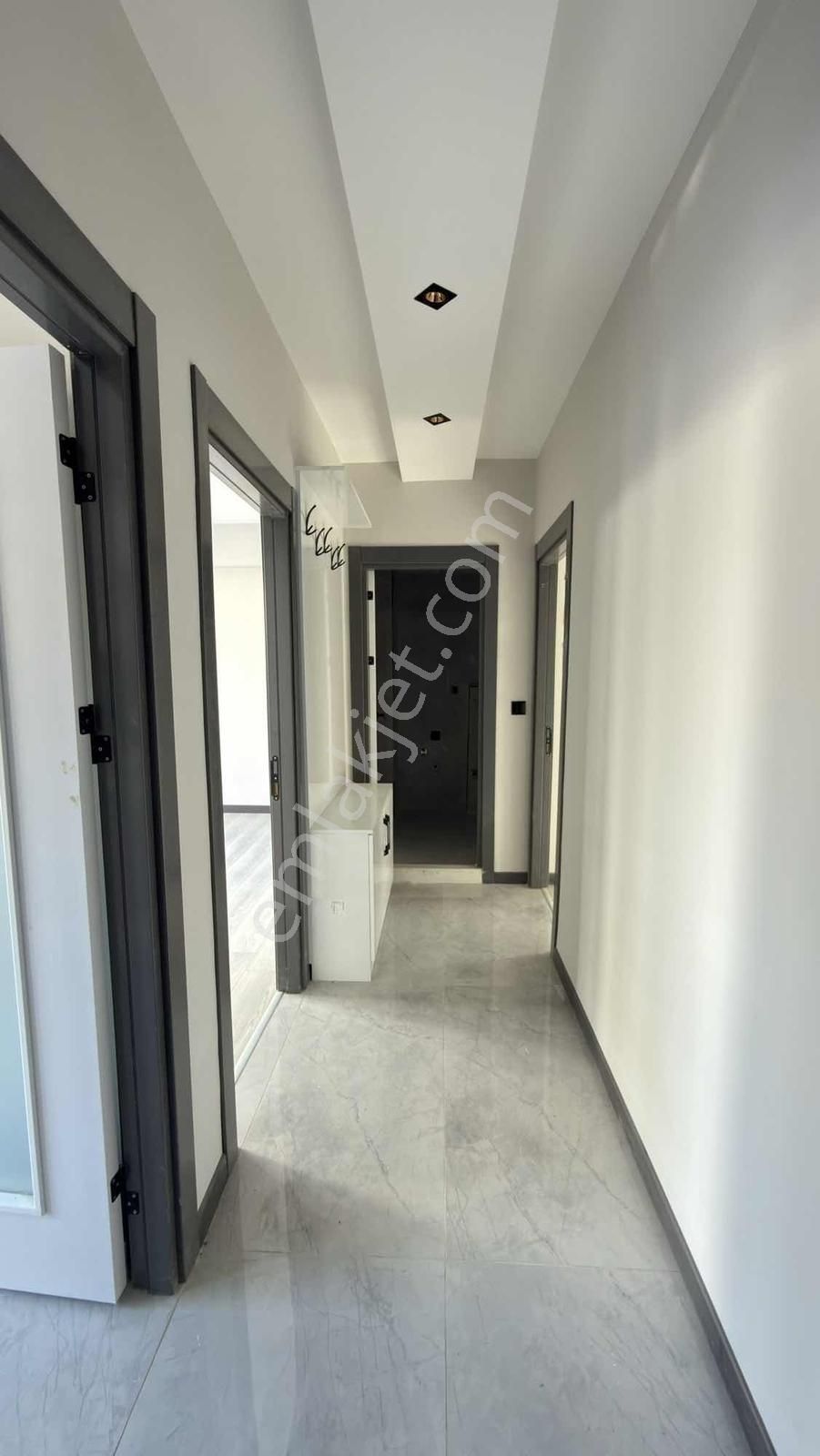 Çamlıca Mahallesinde Geniş Ve Ferah 2+0 Kaçırılmayacak Fırsat!!! - Görsel 6