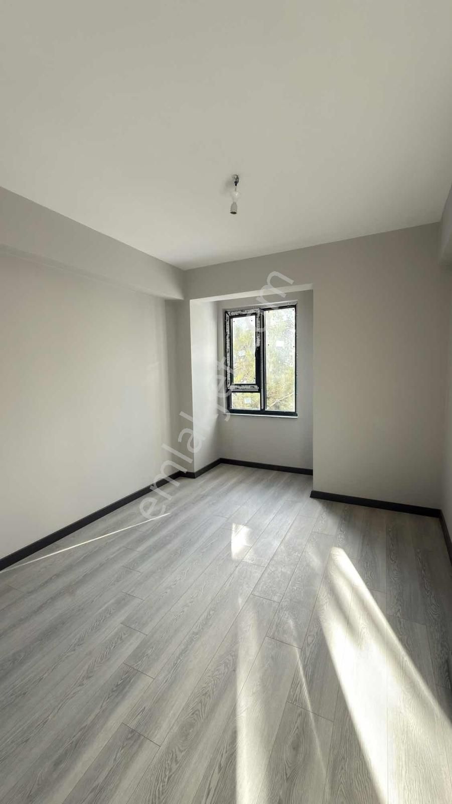 Çamlıca Mahallesinde Geniş Ve Ferah 2+0 Kaçırılmayacak Fırsat!!! - Görsel 7