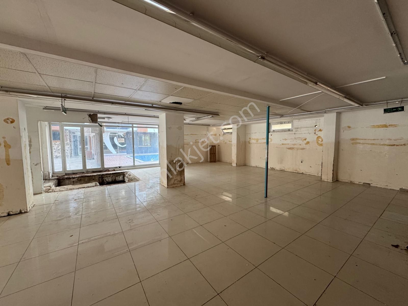 Konyaaltı Arapsuyu 'nda Cadde Üstü 700m2 Kiralık Dükkan - Görsel 9