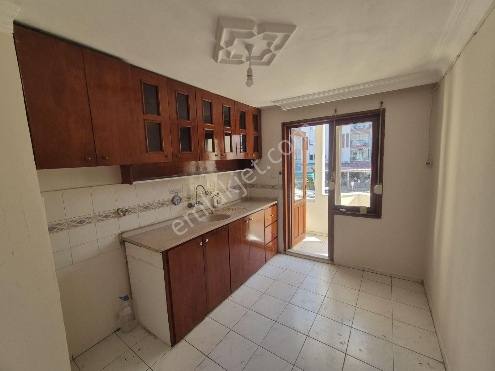 Sahil'e Birkaç Adım Mesafede Ayrı Mutfaklı 3+1 Kiralık Daire - Görsel 29