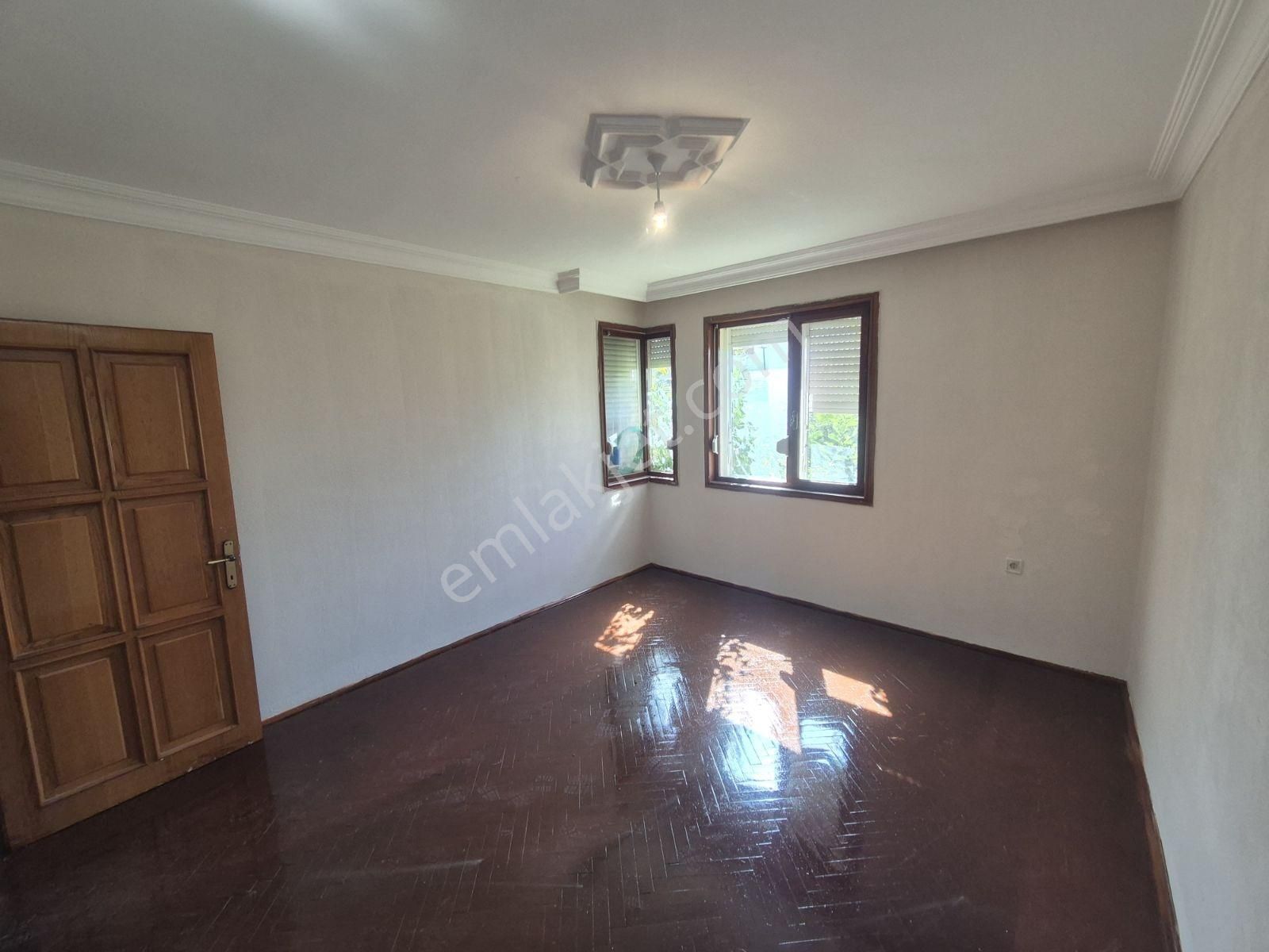 Sahil'e Birkaç Adım Mesafede Ayrı Mutfaklı 3+1 Kiralık Daire - Görsel 19