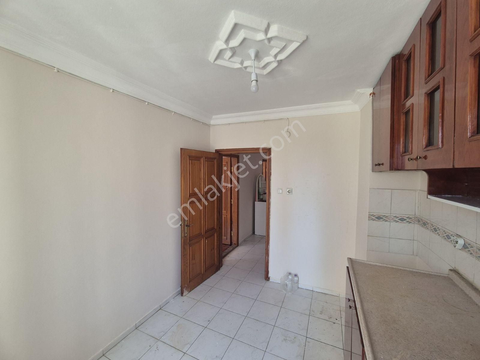 Sahil'e Birkaç Adım Mesafede Ayrı Mutfaklı 3+1 Kiralık Daire - Görsel 31