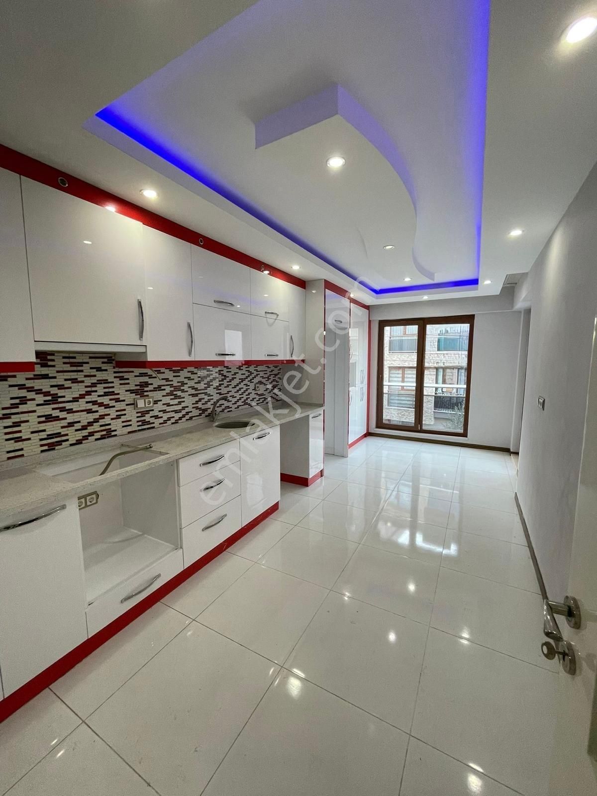 Özmecaz'dan Bağbaşı Zümrüt'de 2+1 Arakat Asansörlü Daire